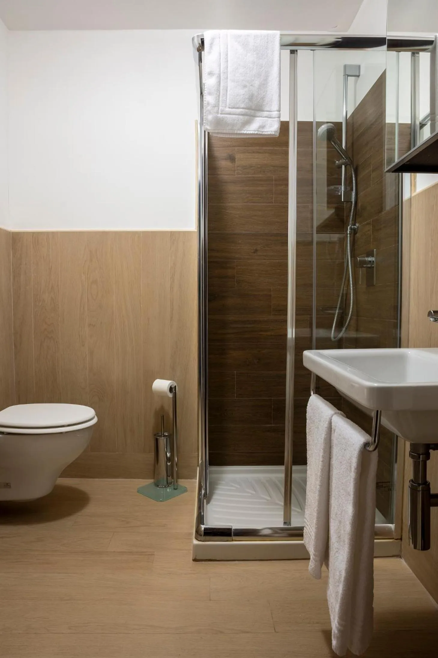 Shower in Hotel Hermitage