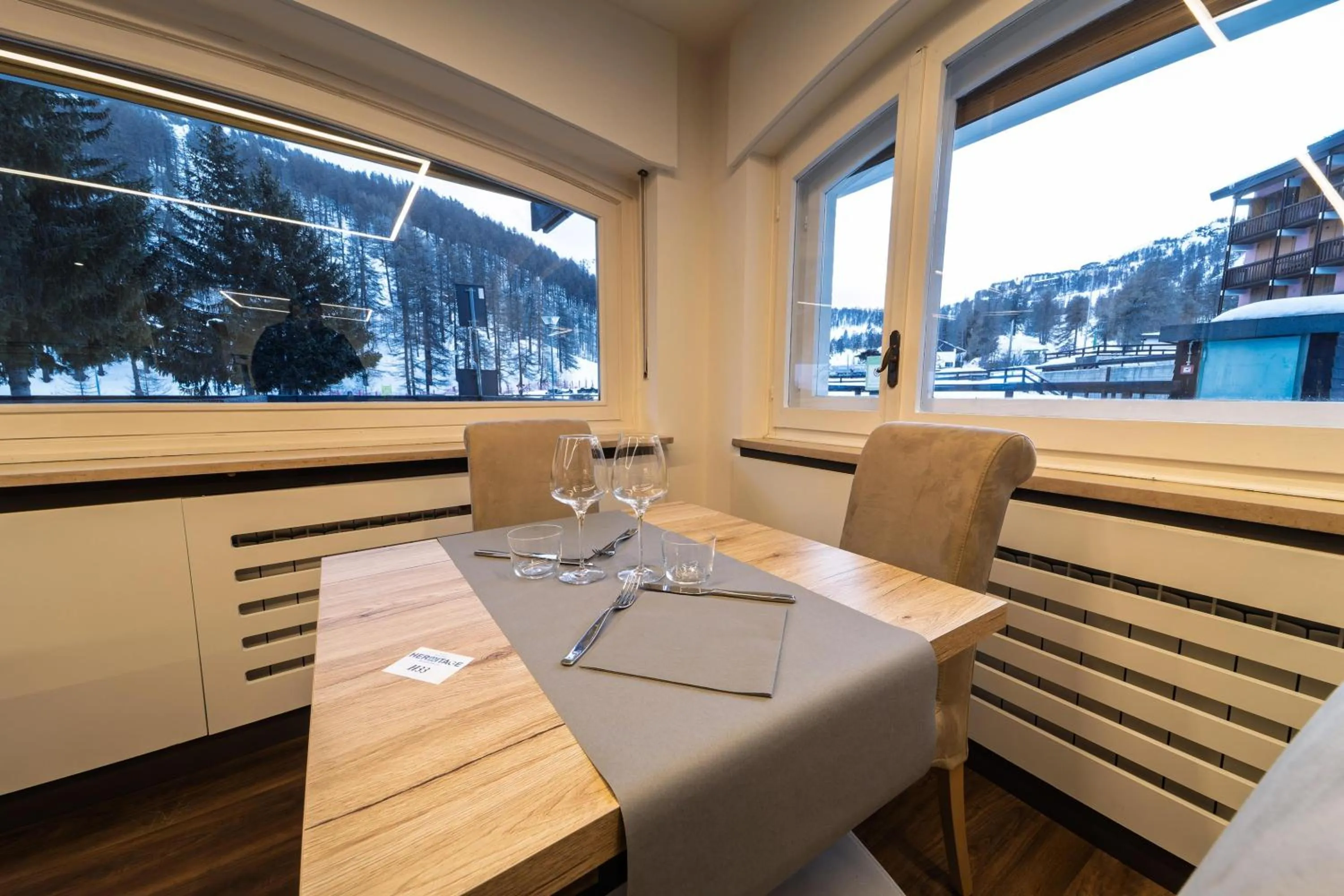 Restaurant/places to eat in Hotel Hermitage