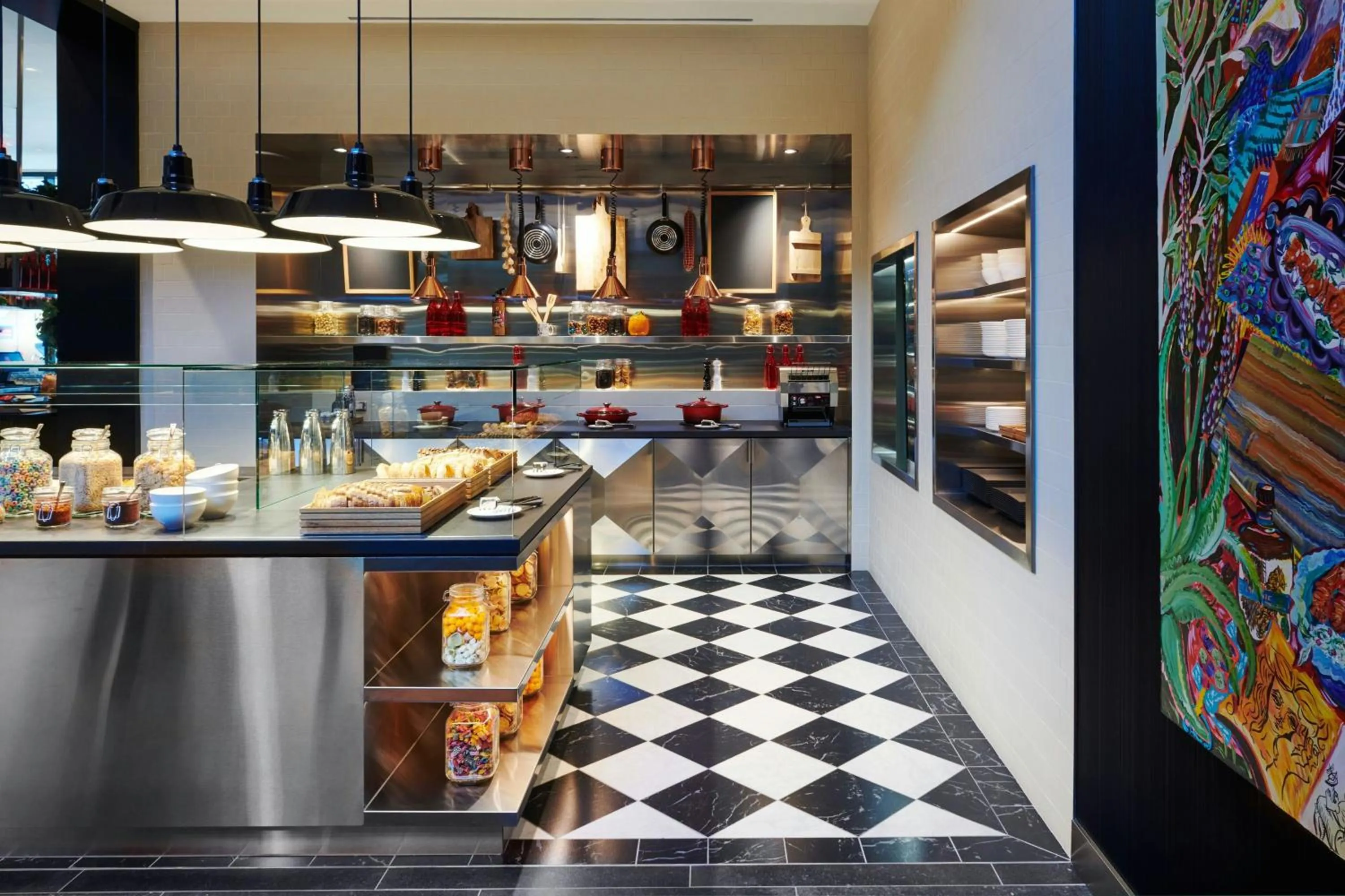 Restaurant/places to eat in citizenM Washington DC NoMa