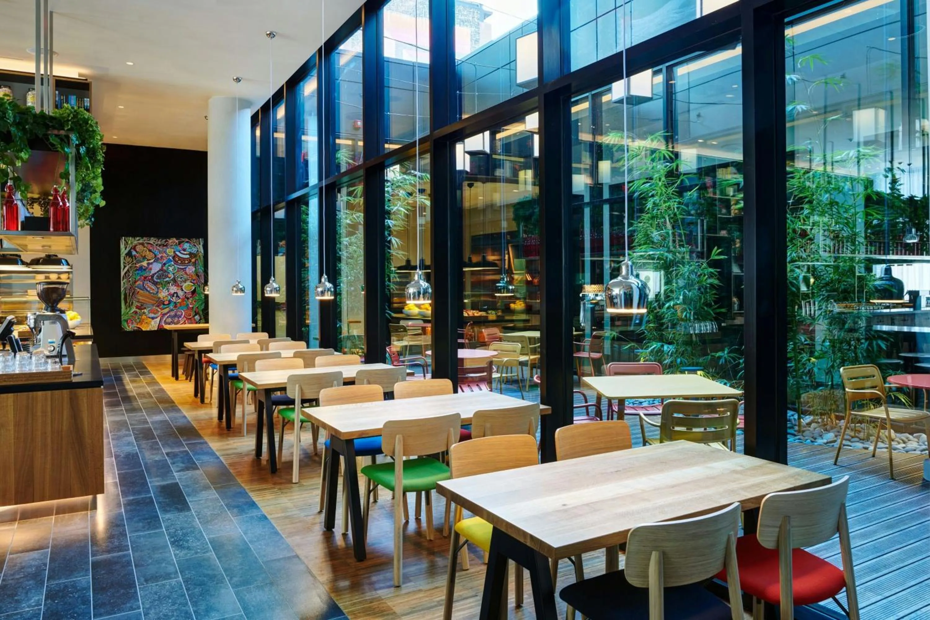 Restaurant/places to eat in citizenM Washington DC NoMa