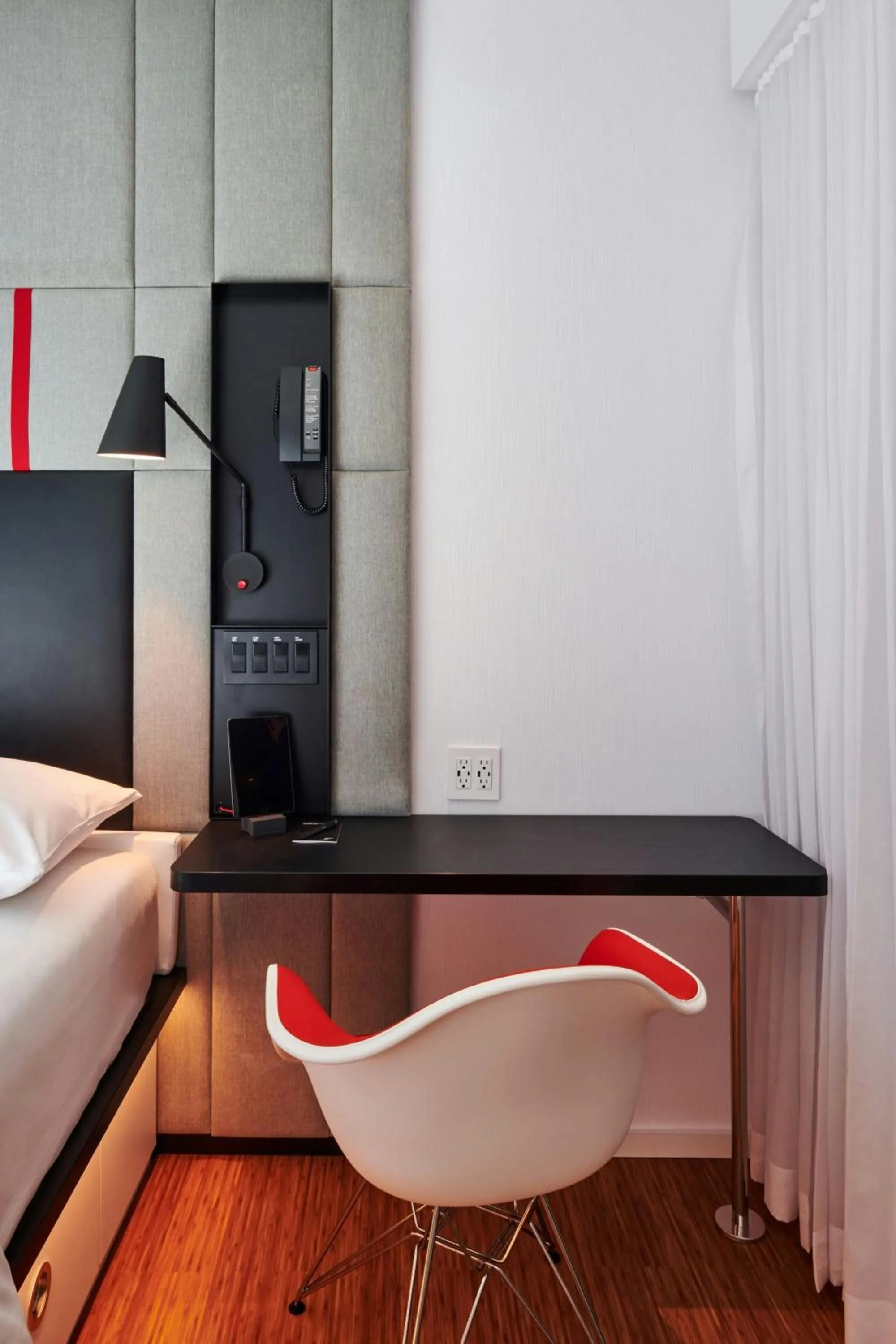 Bedroom, Bed in citizenM Washington DC NoMa