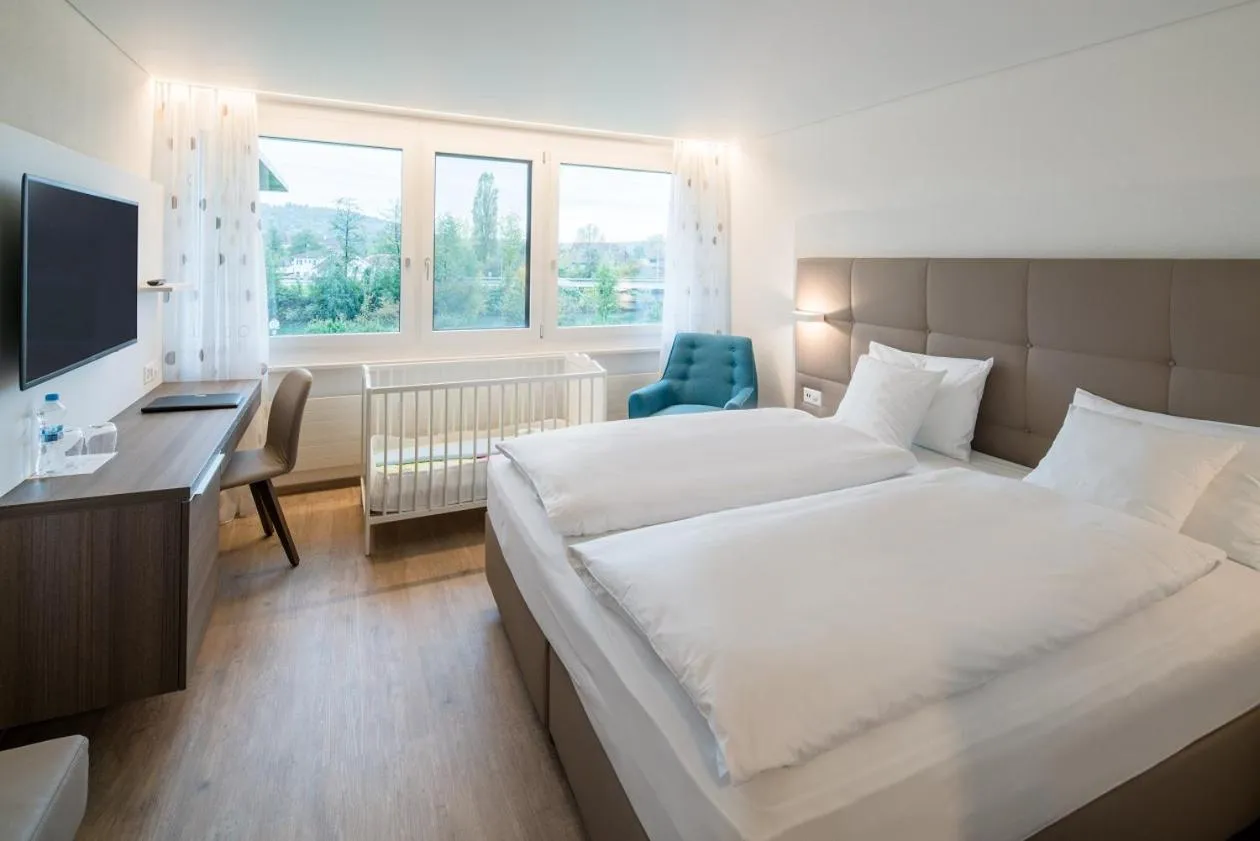 cot, Bed in Hotel Al Ponte