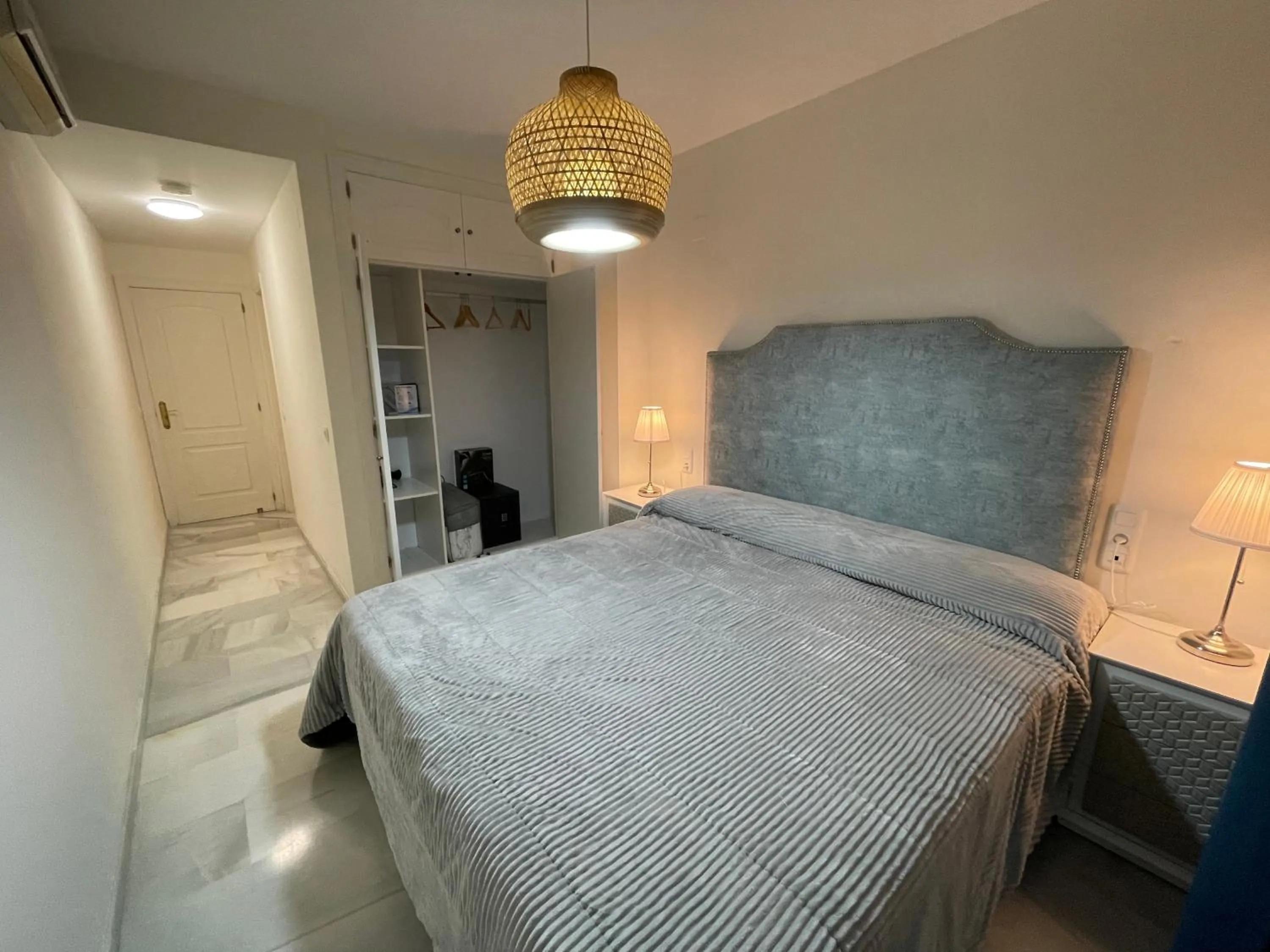 Bedroom, Bed in Mi Capricho Luxury Apartment Bajo, P03