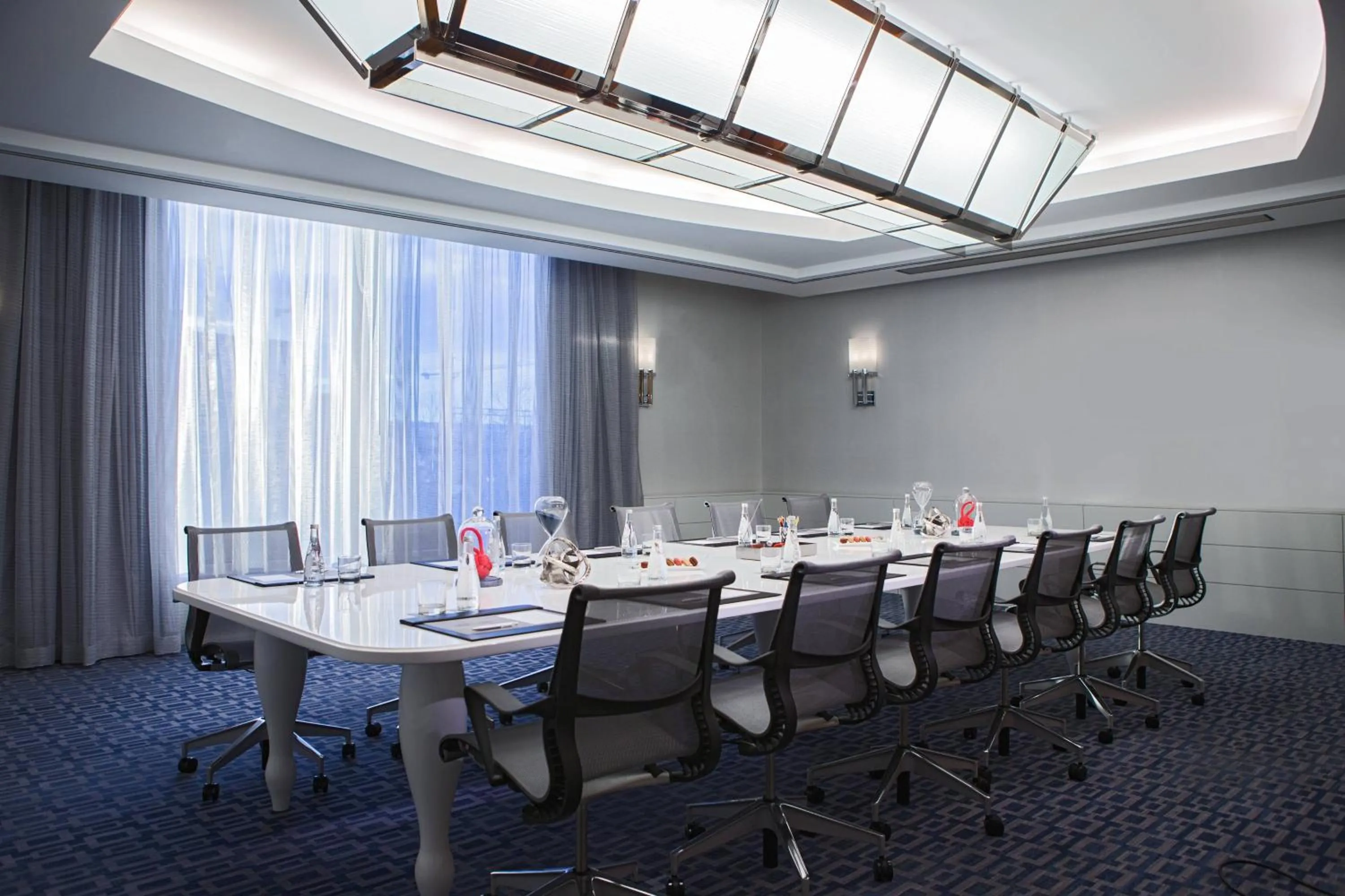 Meeting/conference room in Renaissance Boston Seaport District