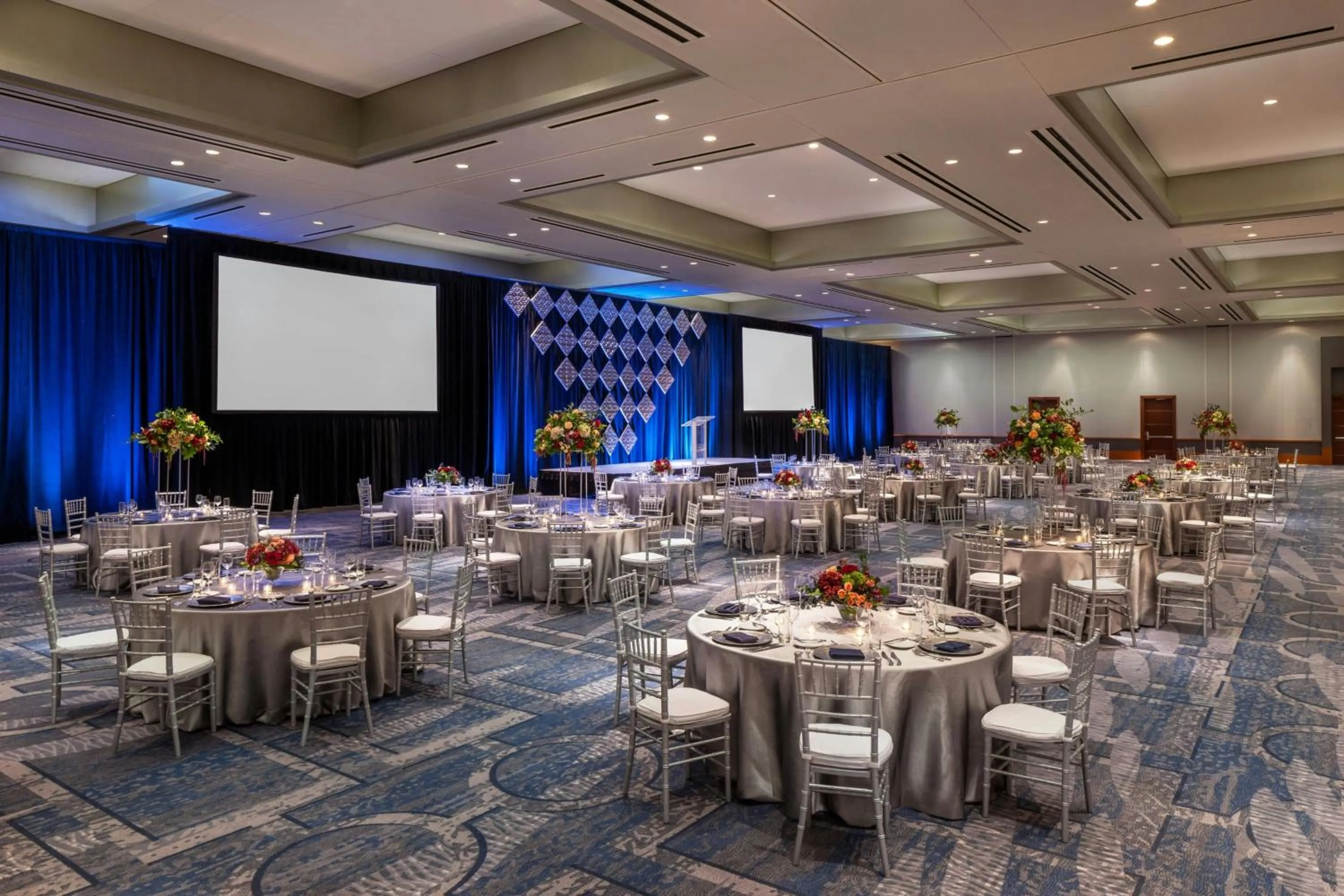 Meeting/conference room in Renaissance Boston Seaport District