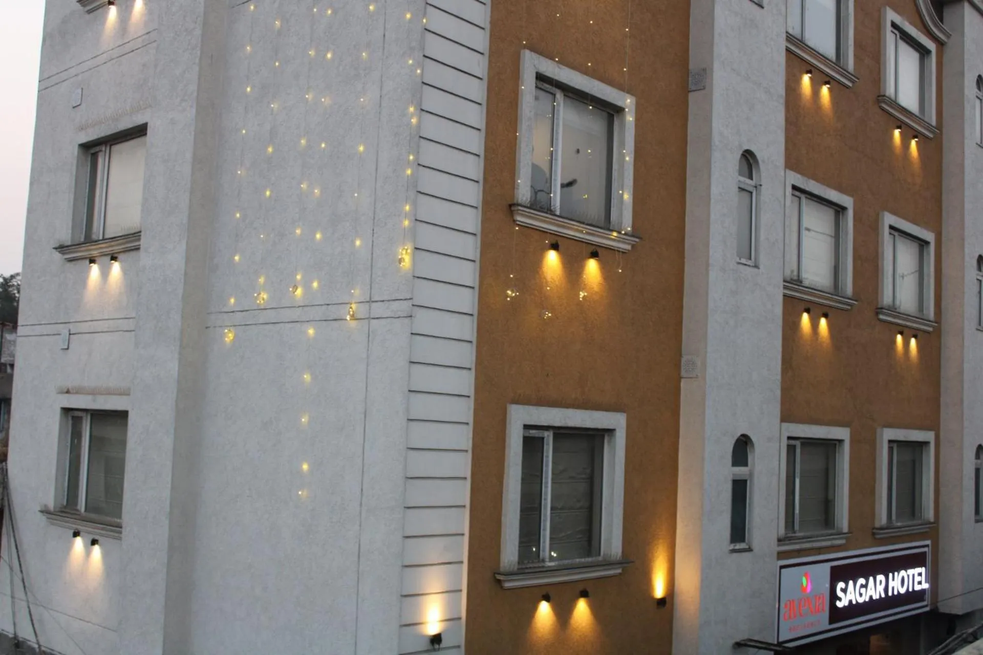 Property building in Sagar Hotel JUST 5 MIN FROM GOLDEN TEMPLE