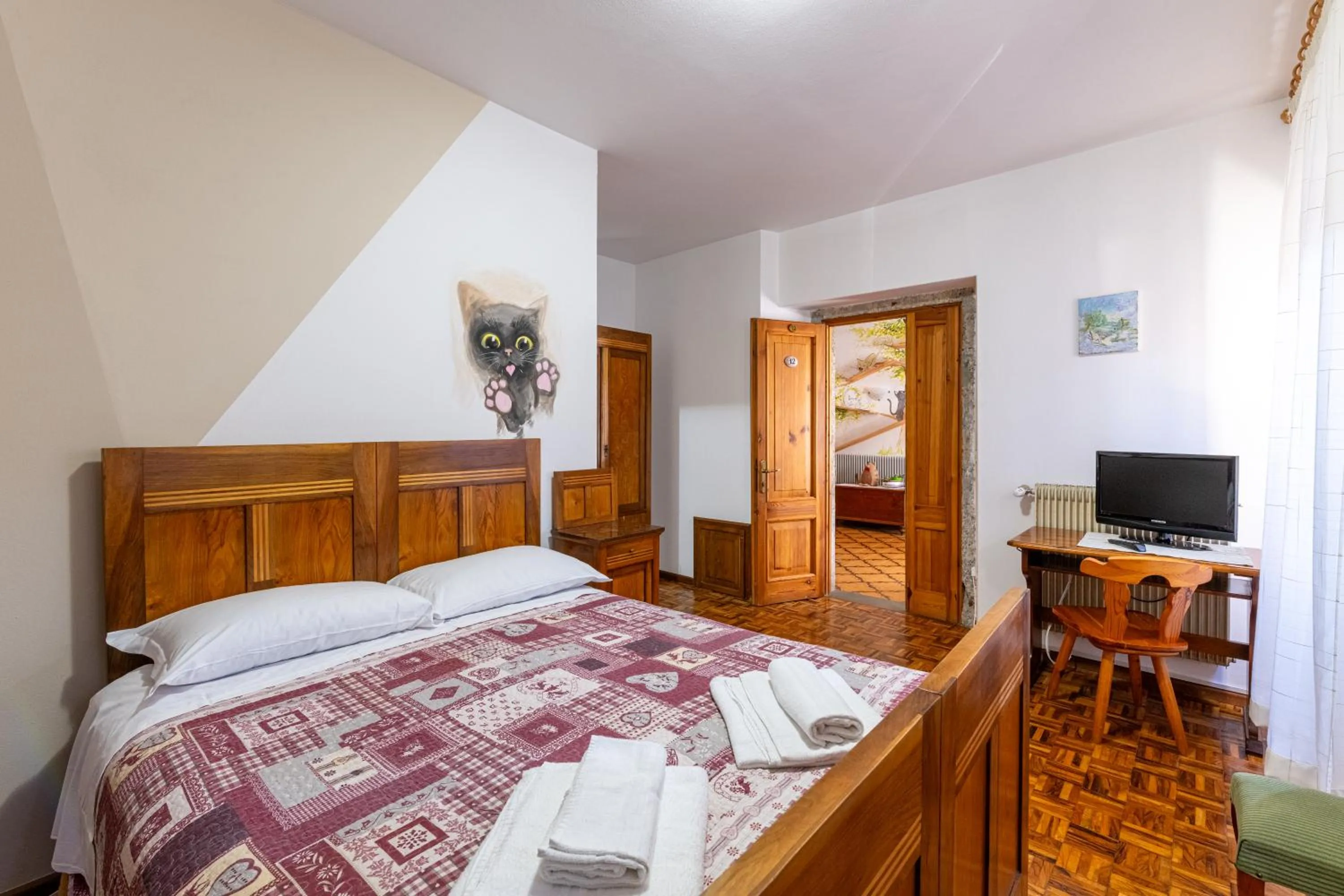 Bedroom, Bed in Albergo Alle Alpi