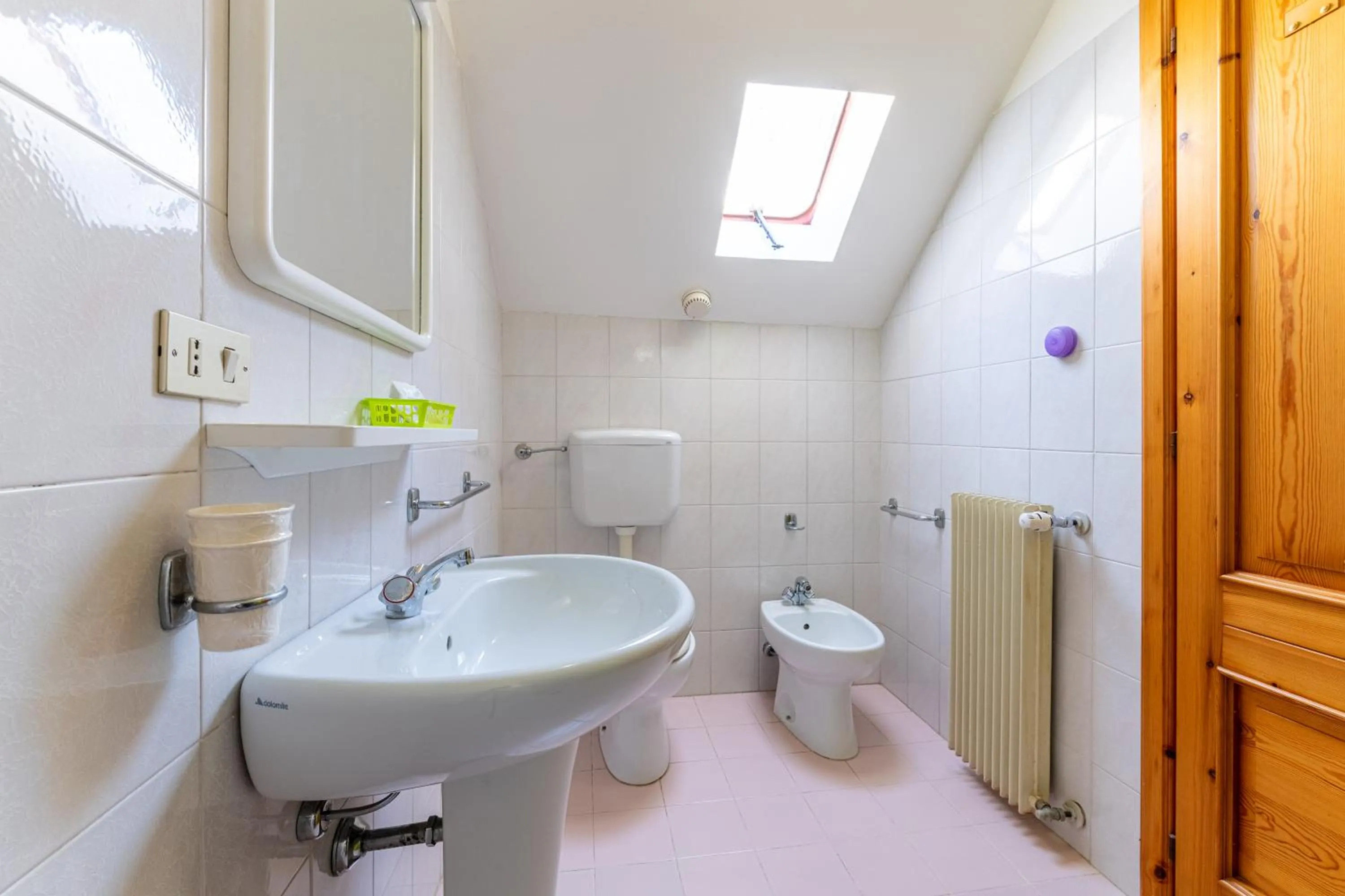 Bathroom in Albergo Alle Alpi