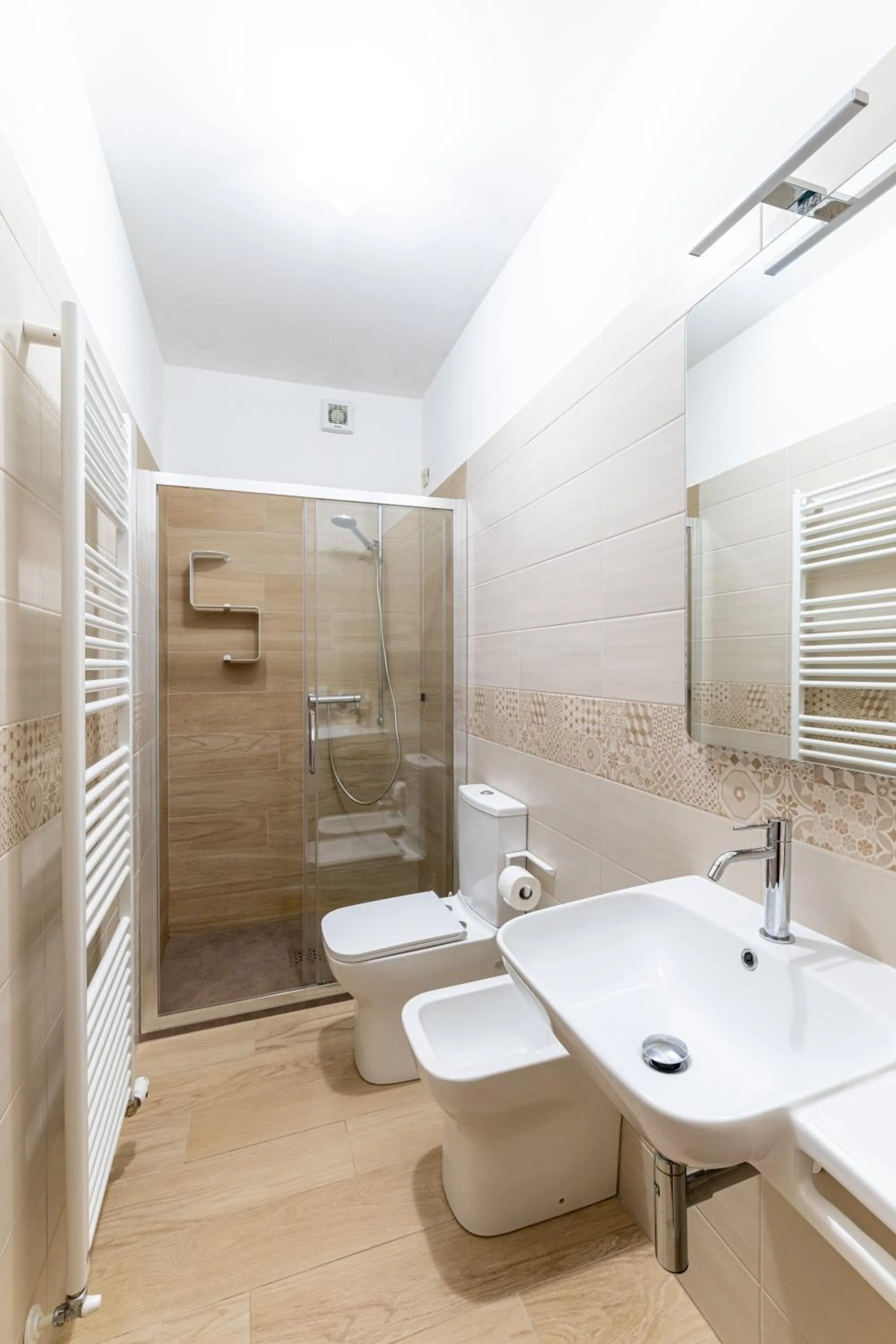 Bathroom in Albergo Alle Alpi