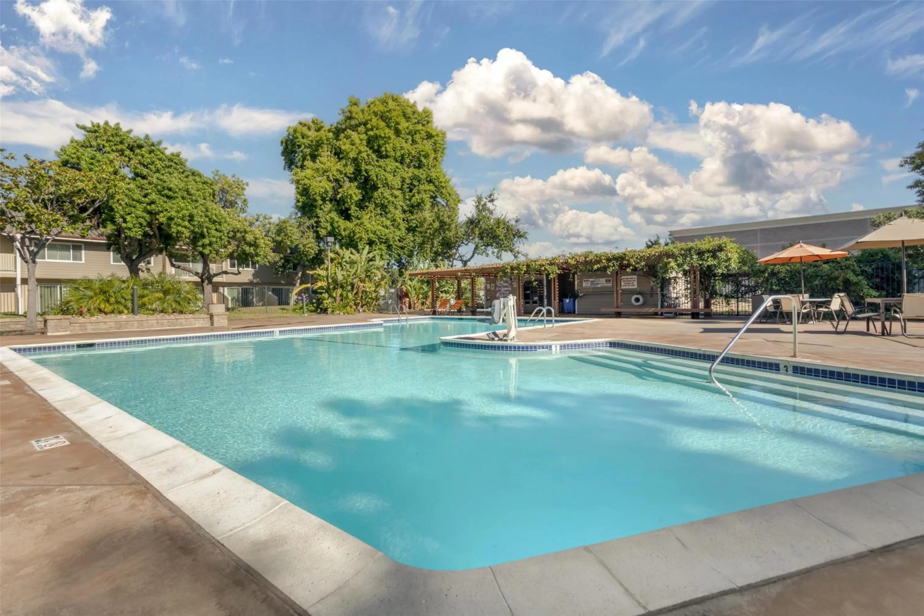 Pool view in Best Western Plus Garden Court Inn