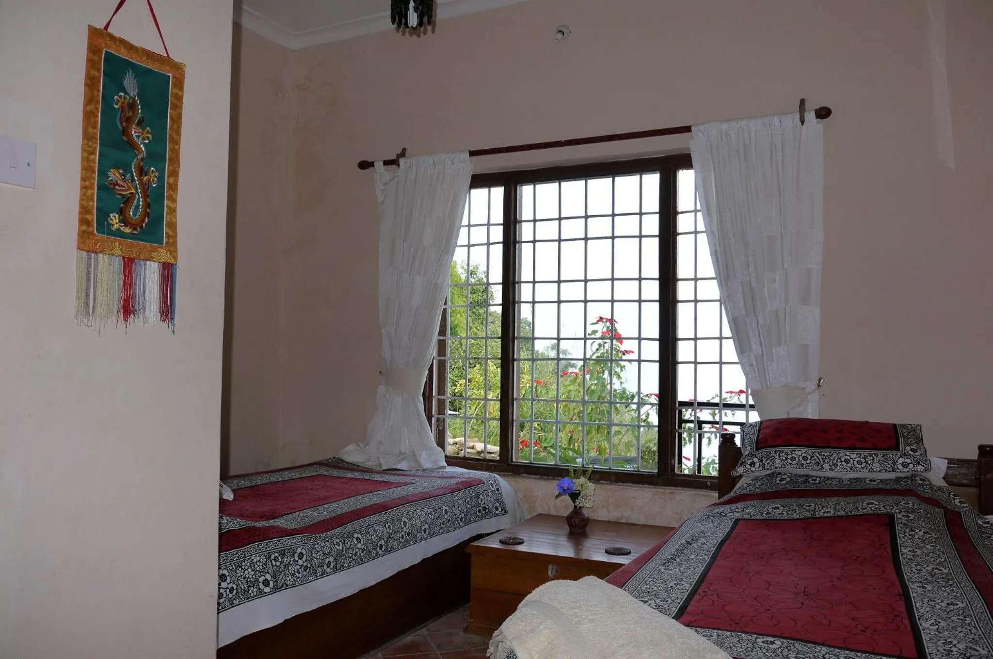 Bed in Peace Dragon Lodge