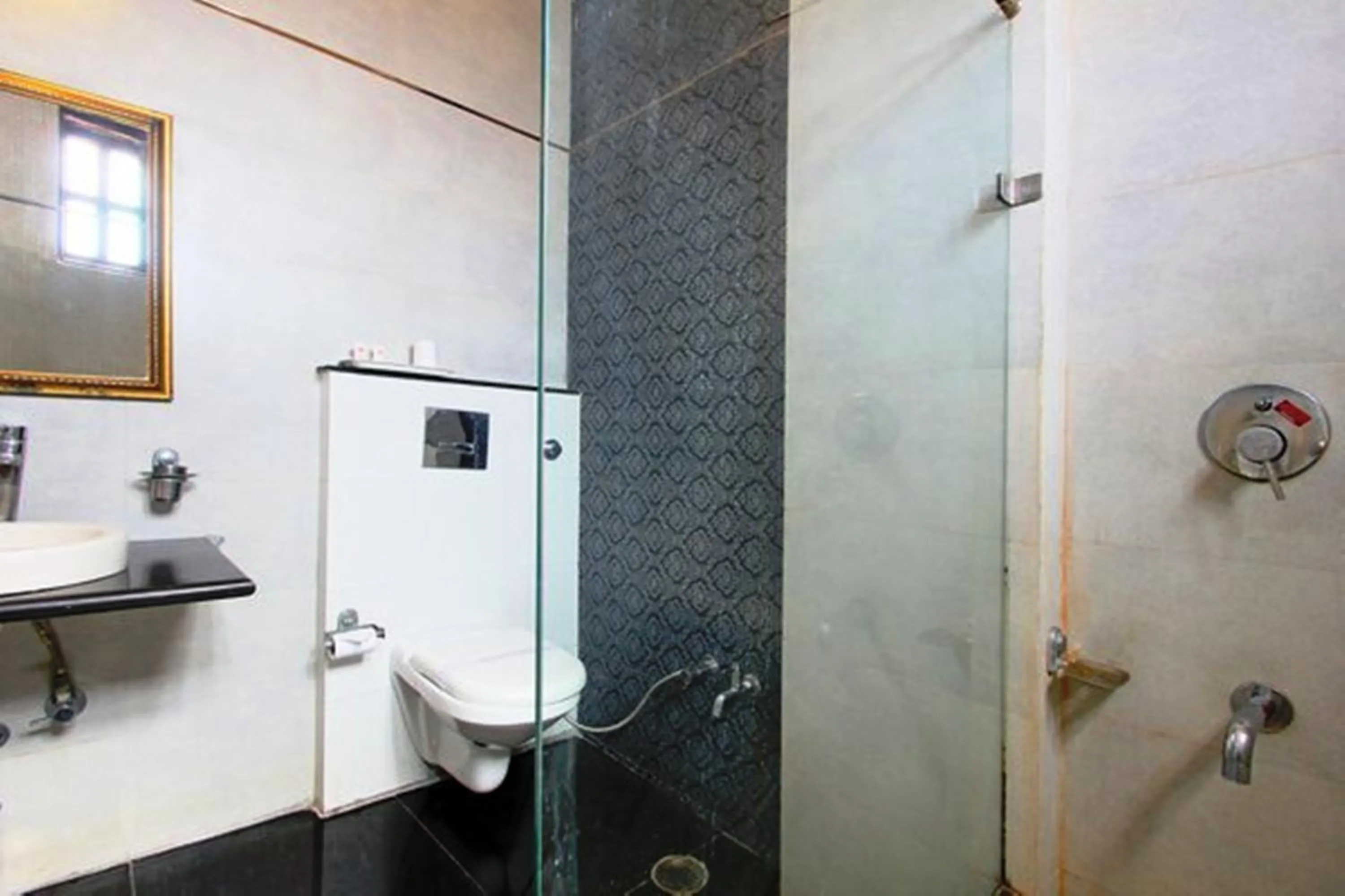 Bathroom in Rajputana Haveli - Jaipur