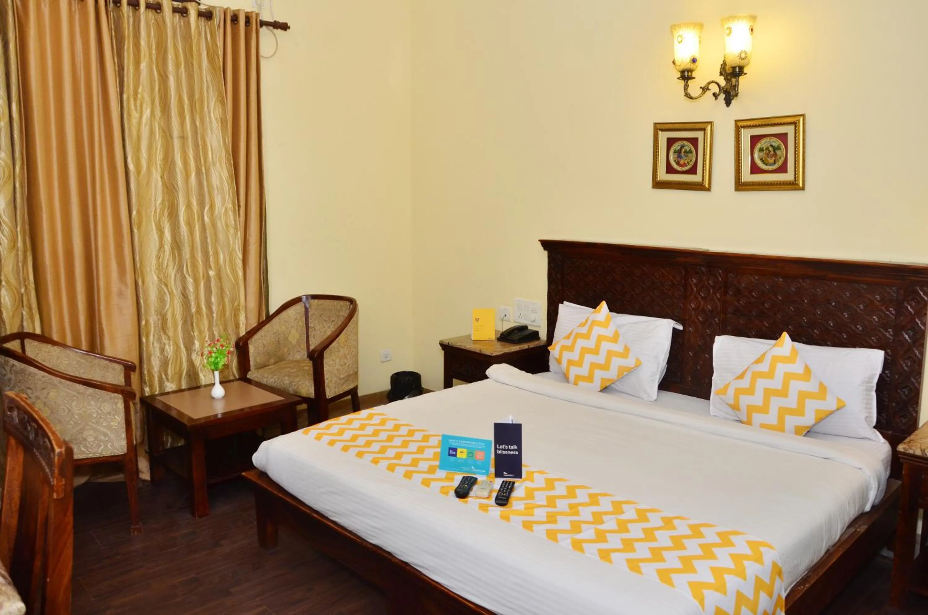 Seating area, Bed in Rajputana Haveli - Jaipur