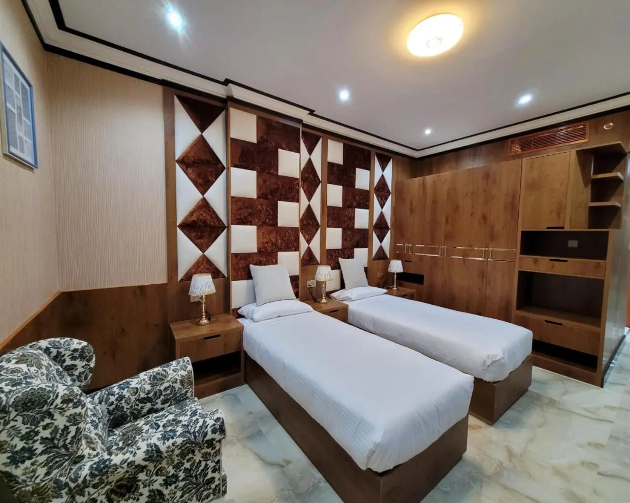 Photo of the whole room, Bed in Camphor Hotel