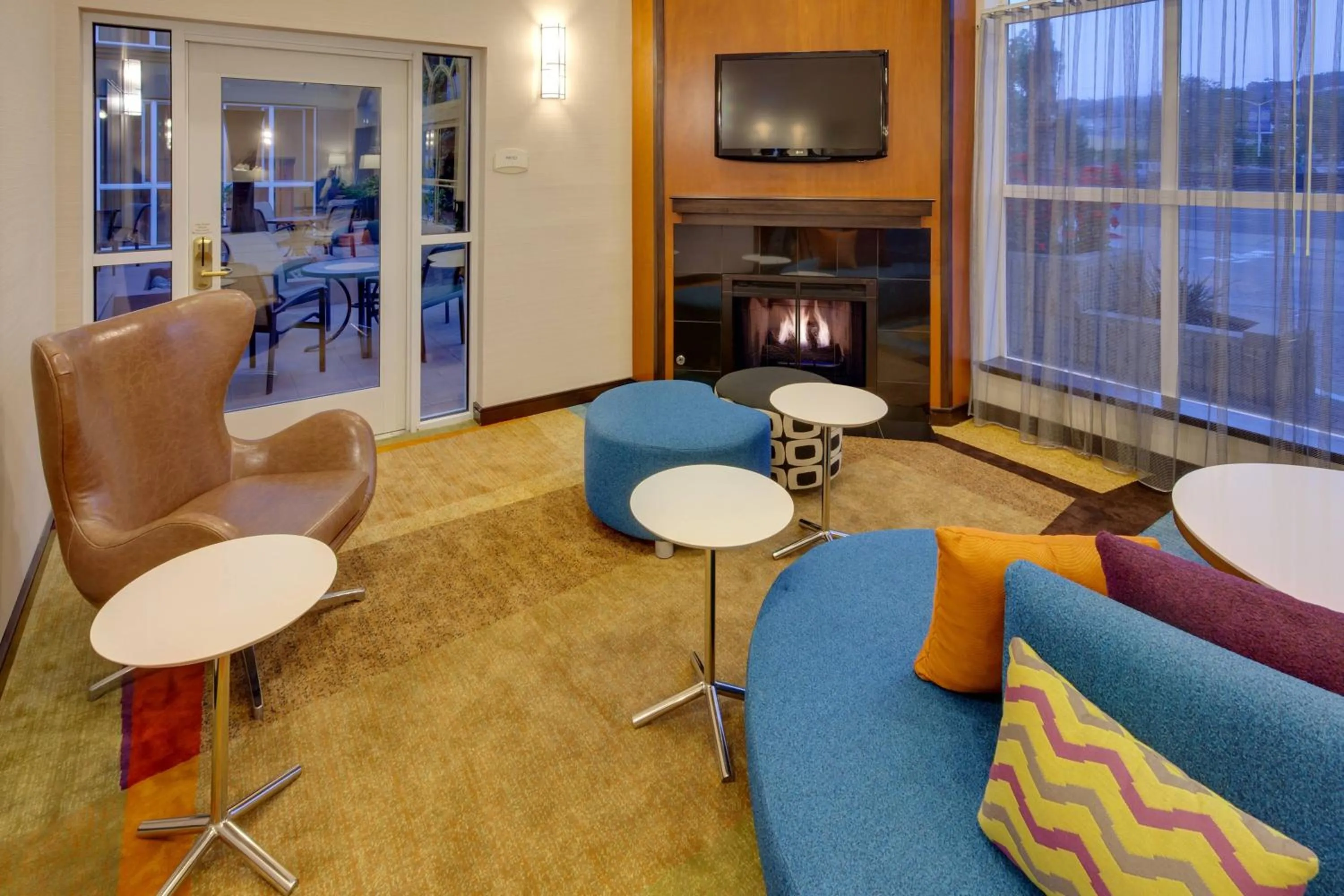 Lobby or reception in Fairfield Inn & Suites by Marriott San Francisco Airport