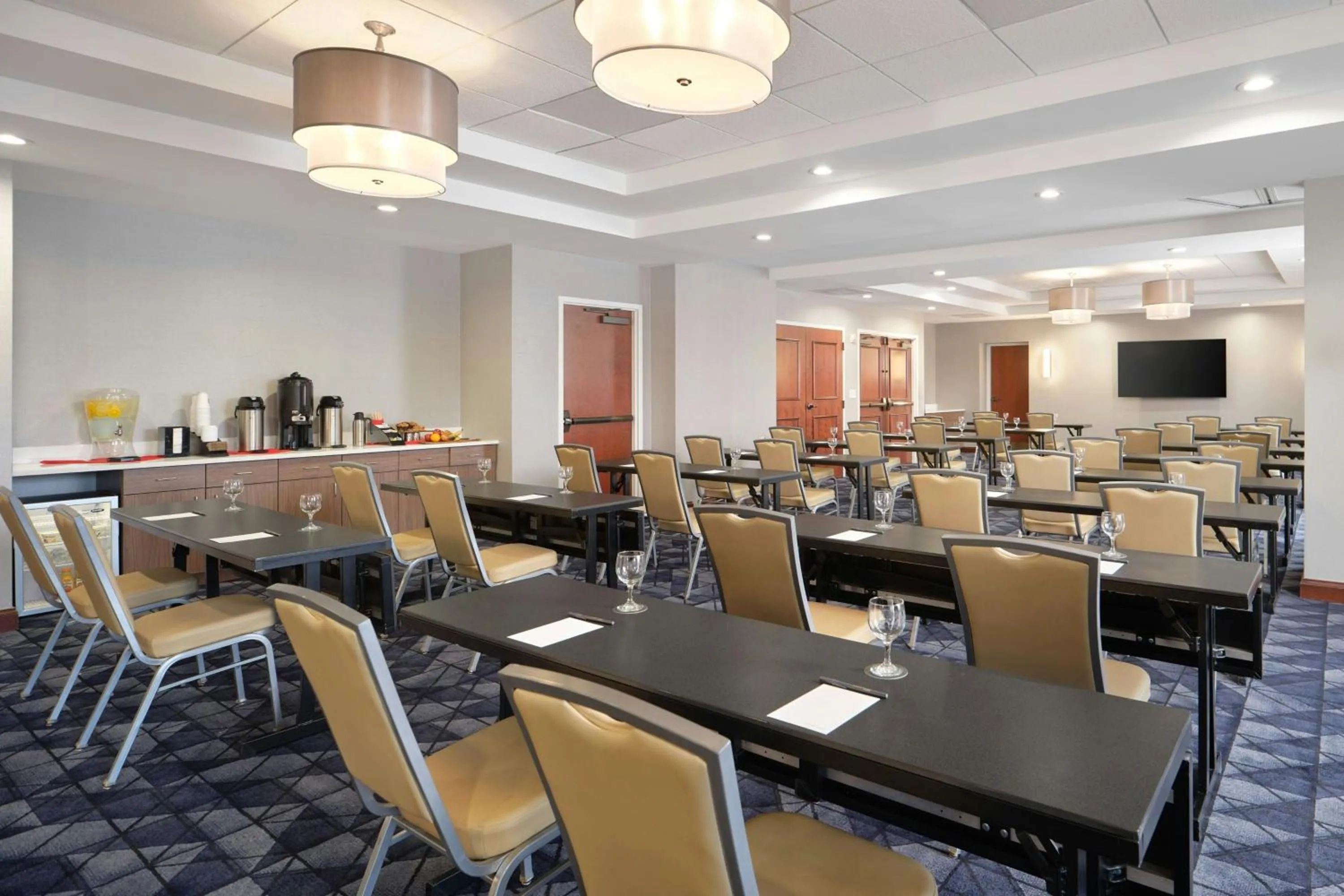 Meeting/conference room in Courtyard by Marriott Saratoga Springs