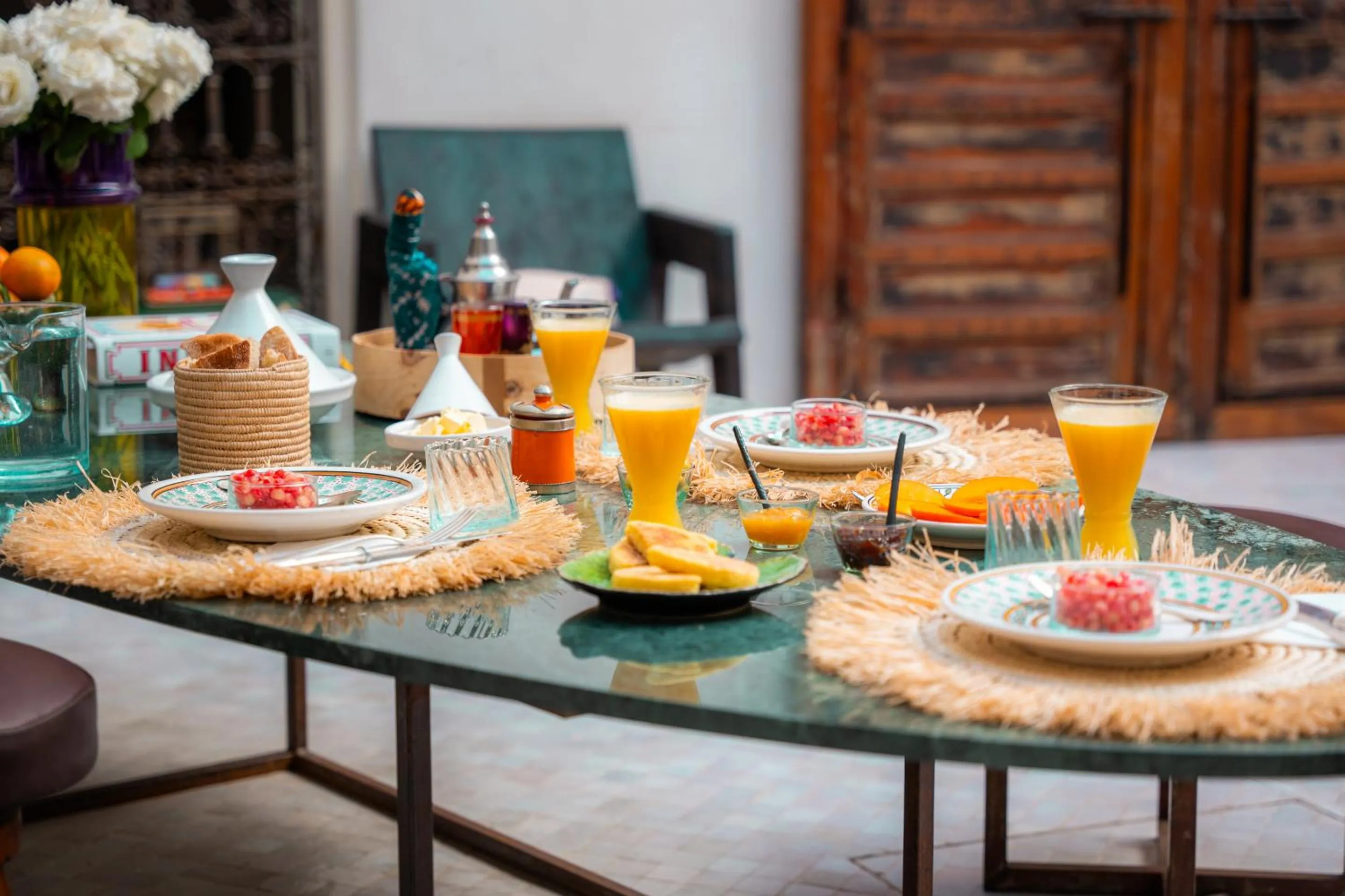 Dining area in Riad La Lumière d'Étoile