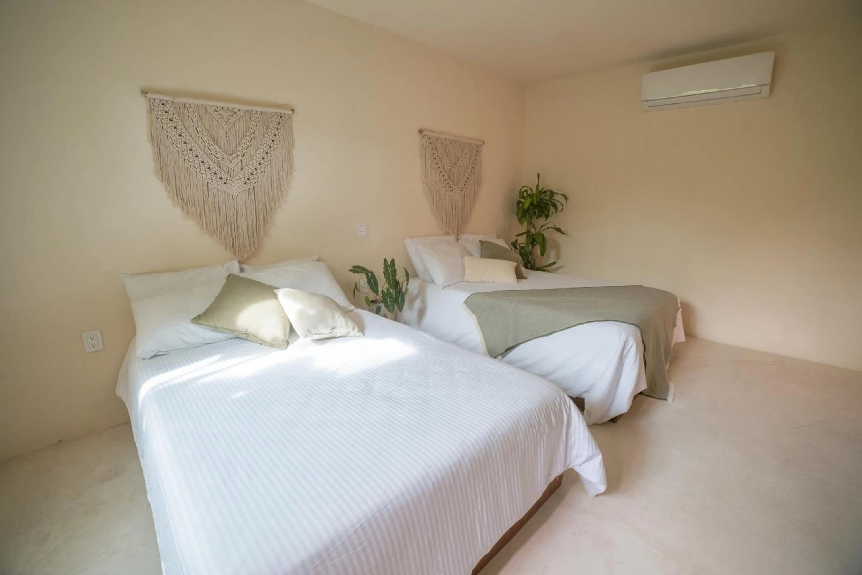 Bed in Mayanah Bacalar