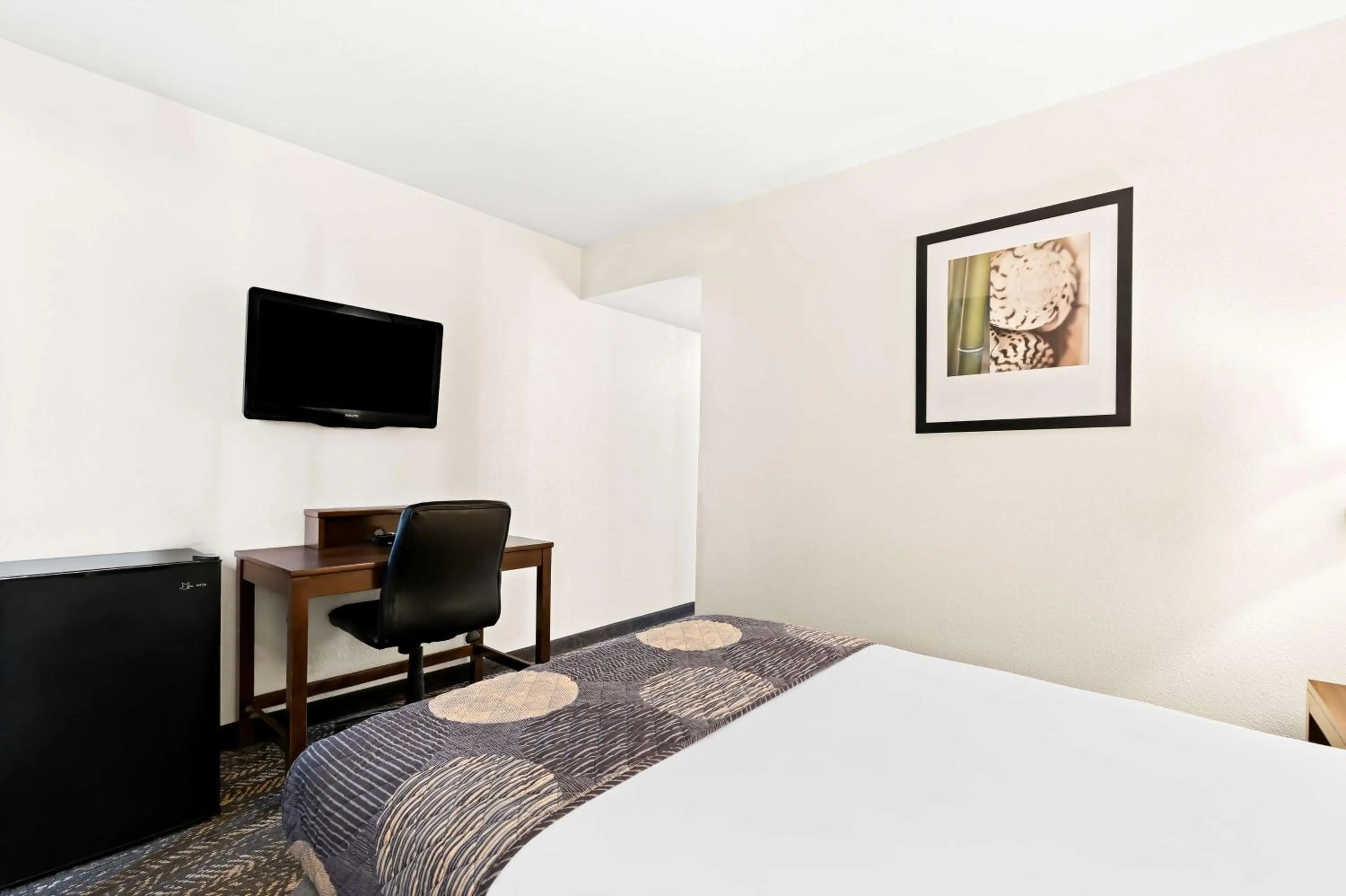 Bedroom, Bed in Best Western Yacht Harbor Hotel