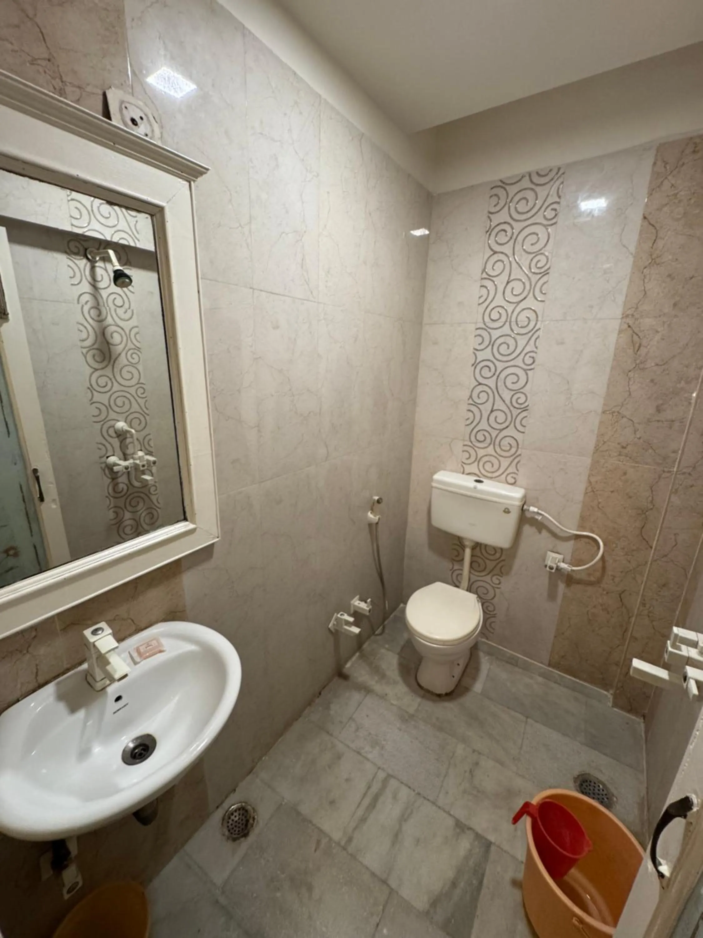 Hotel Kamal Nearest To Taj Mahal