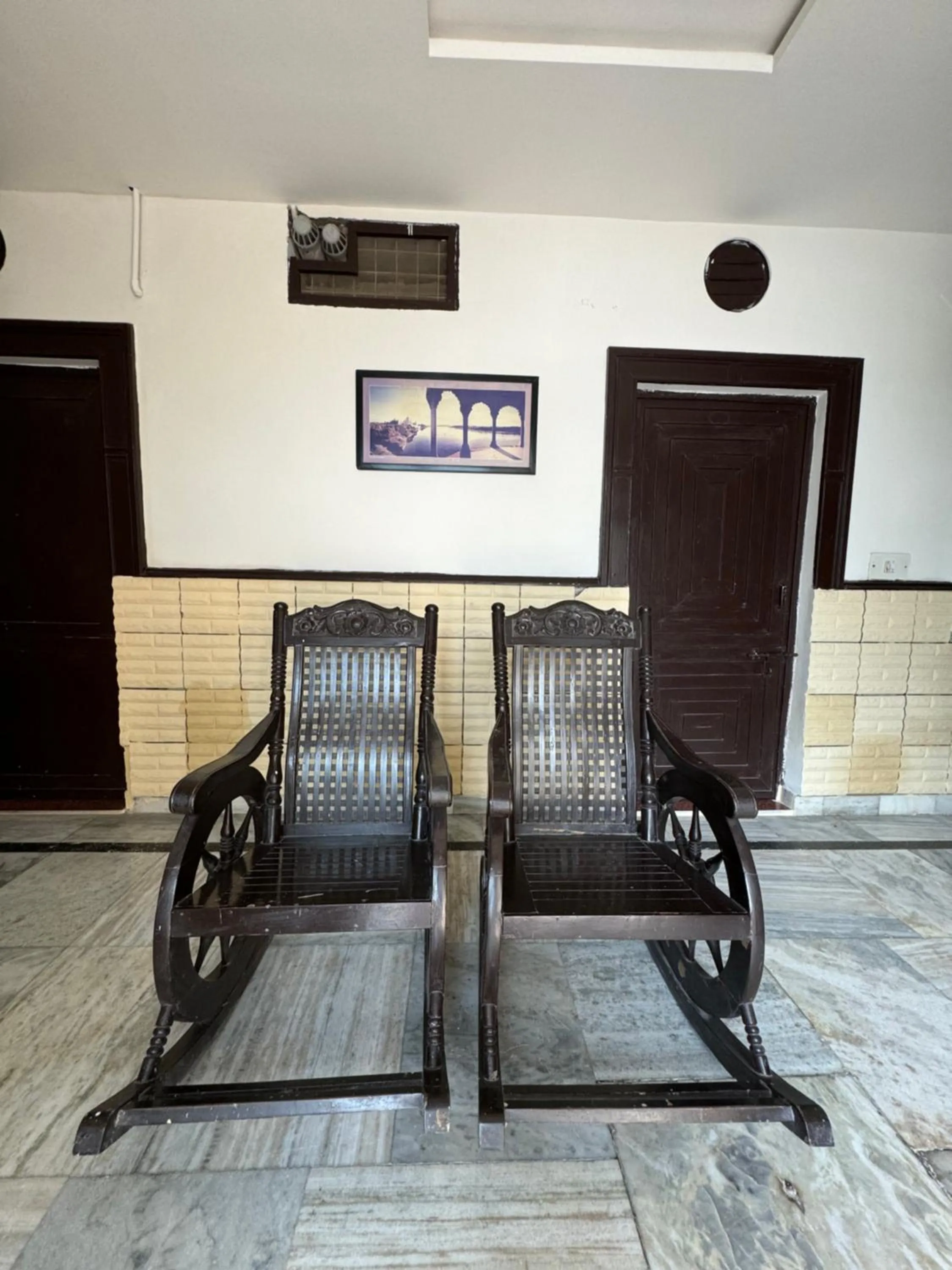 Hotel Kamal Nearest To Taj Mahal