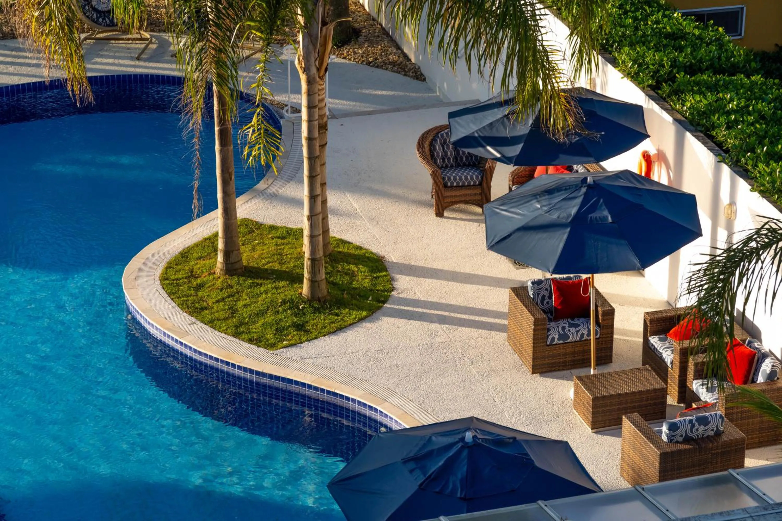 Swimming pool in Hotel Palace 1