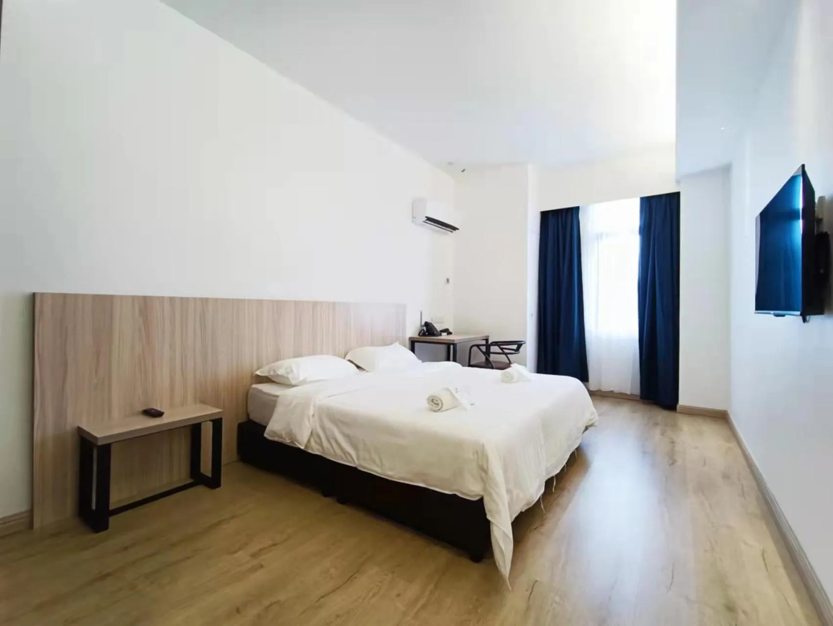 Bedroom, Bed in Starlink Hotel