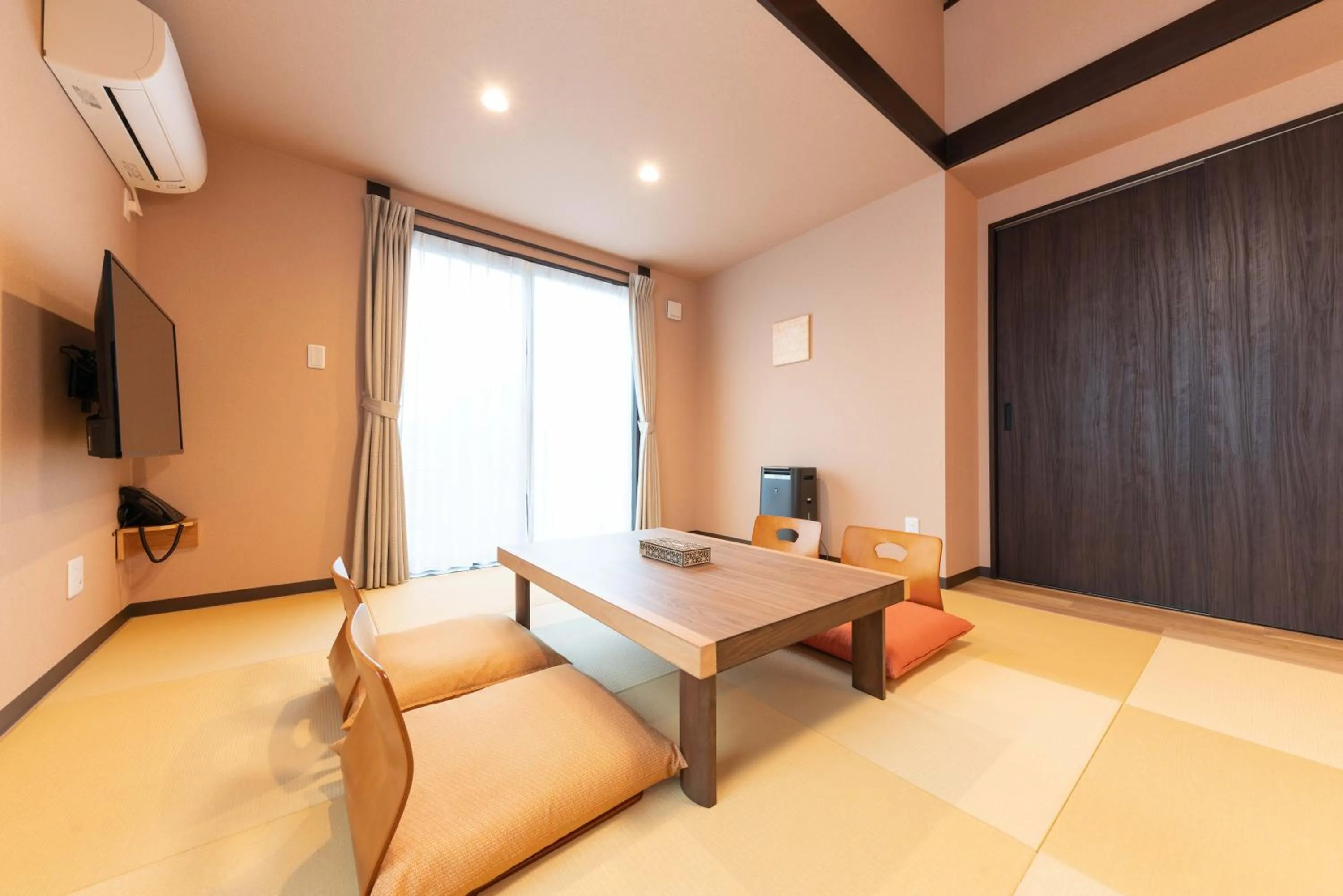 Living room in スタジオーネ 箱根強羅 East - Stagione Hakone Gora East