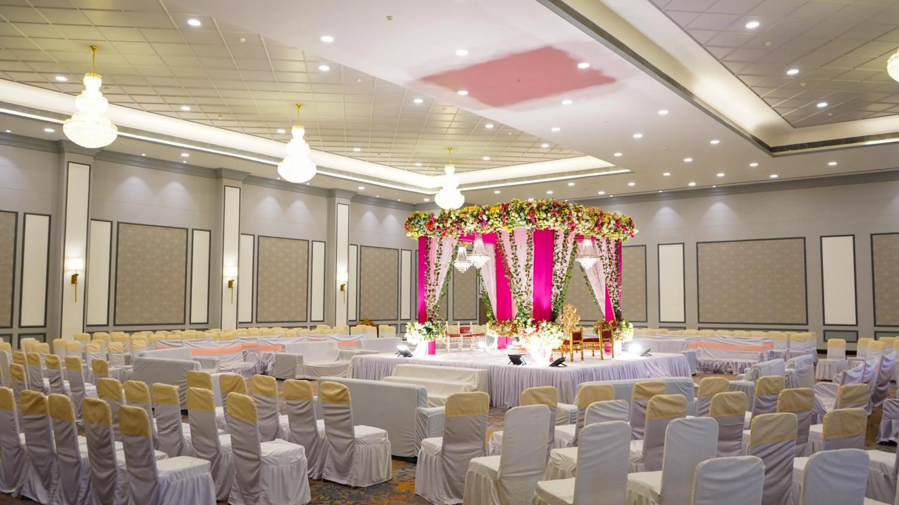 Meeting/conference room in Grand Sarovar Portico, Latur