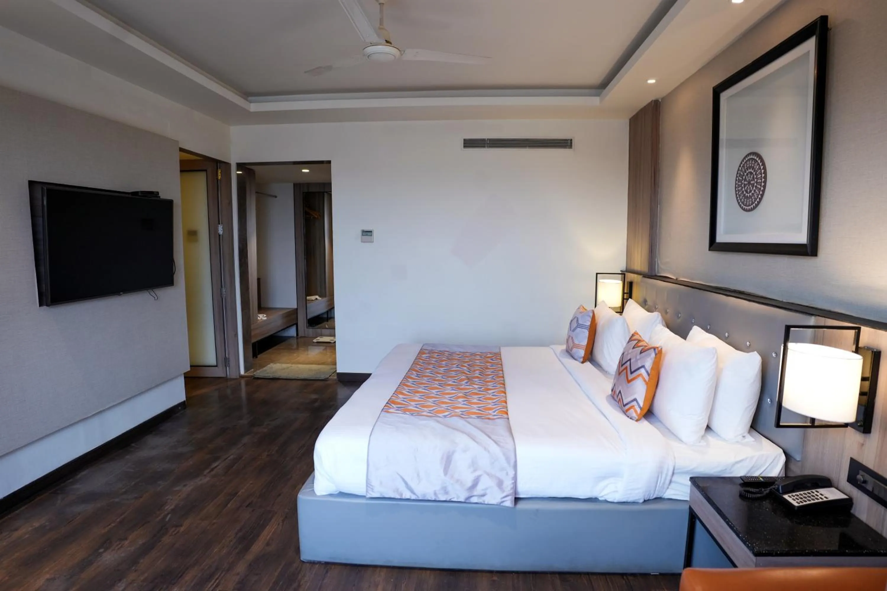 VIP, Bed in Grand Sarovar Portico, Latur