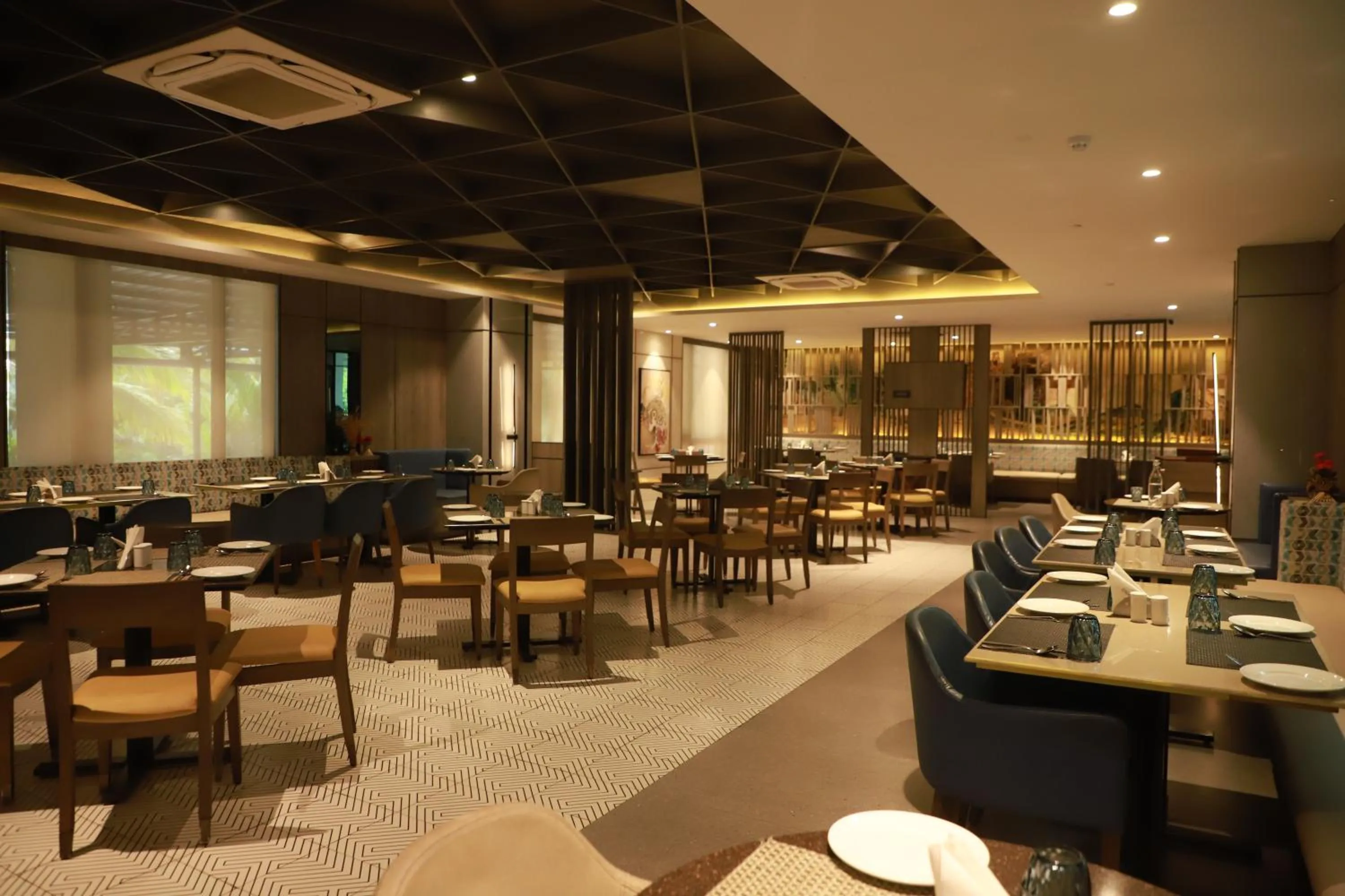 Restaurant/places to eat in Grand Sarovar Portico, Latur