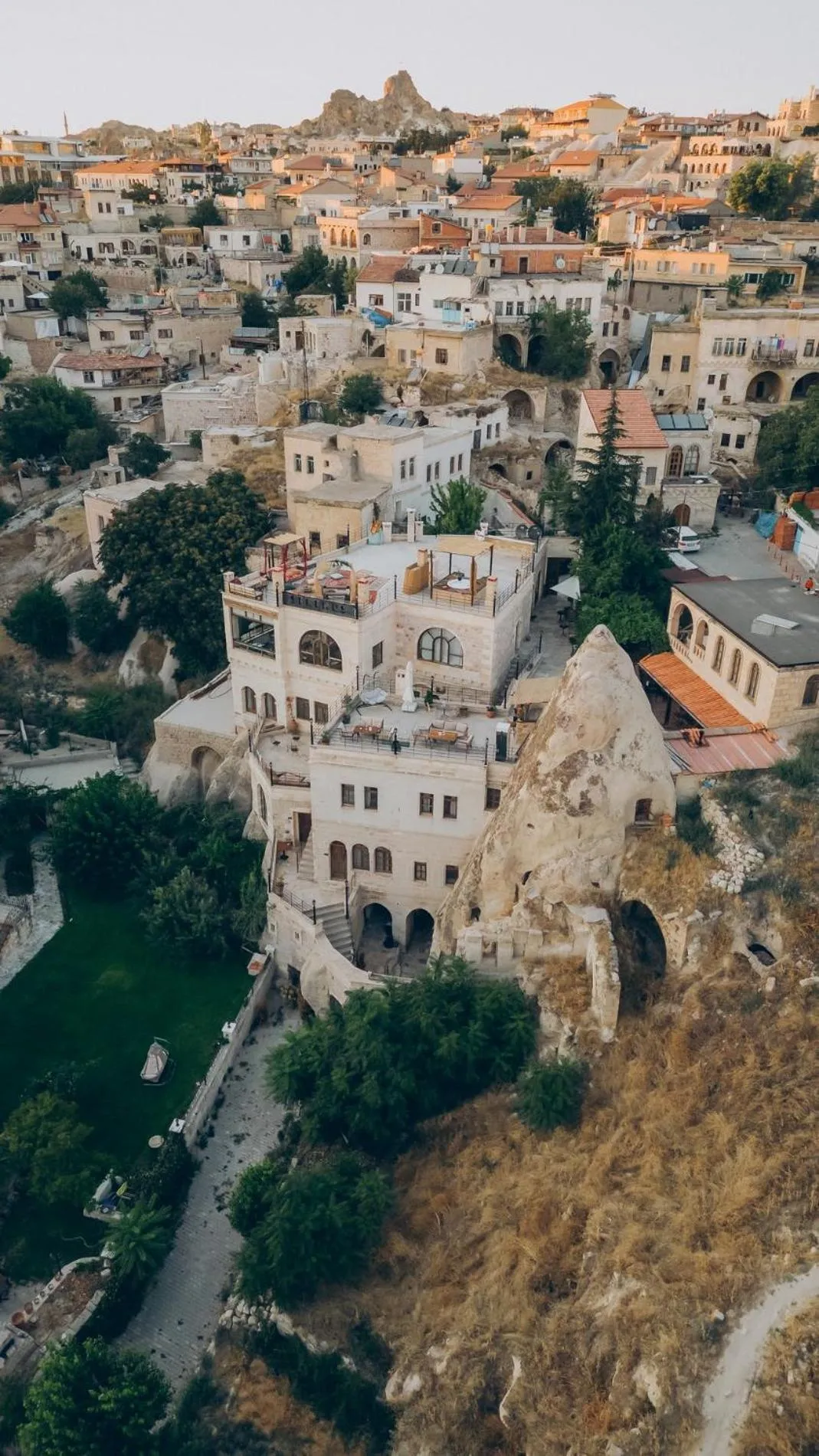Property building in Serenus Cave Suites