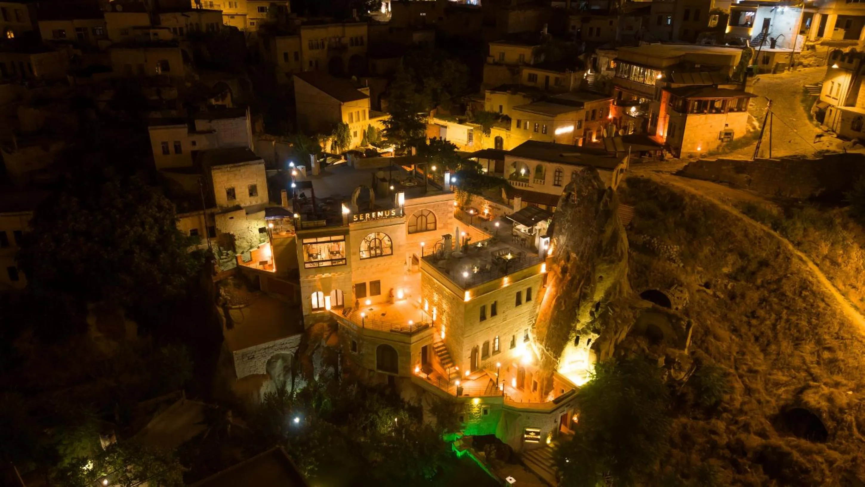 Property building in Serenus Cave Suites