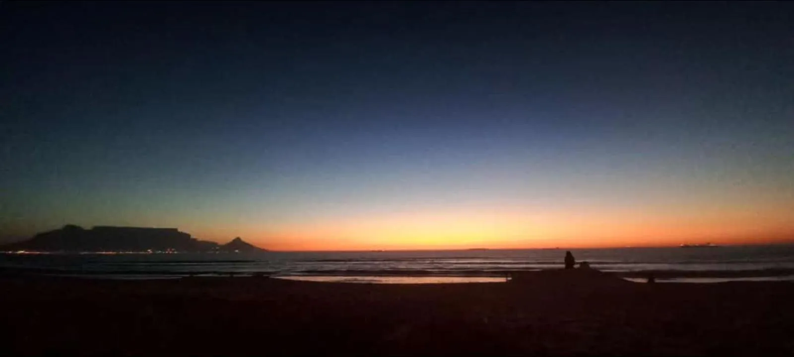 Sunset in Sunset beach backpackers