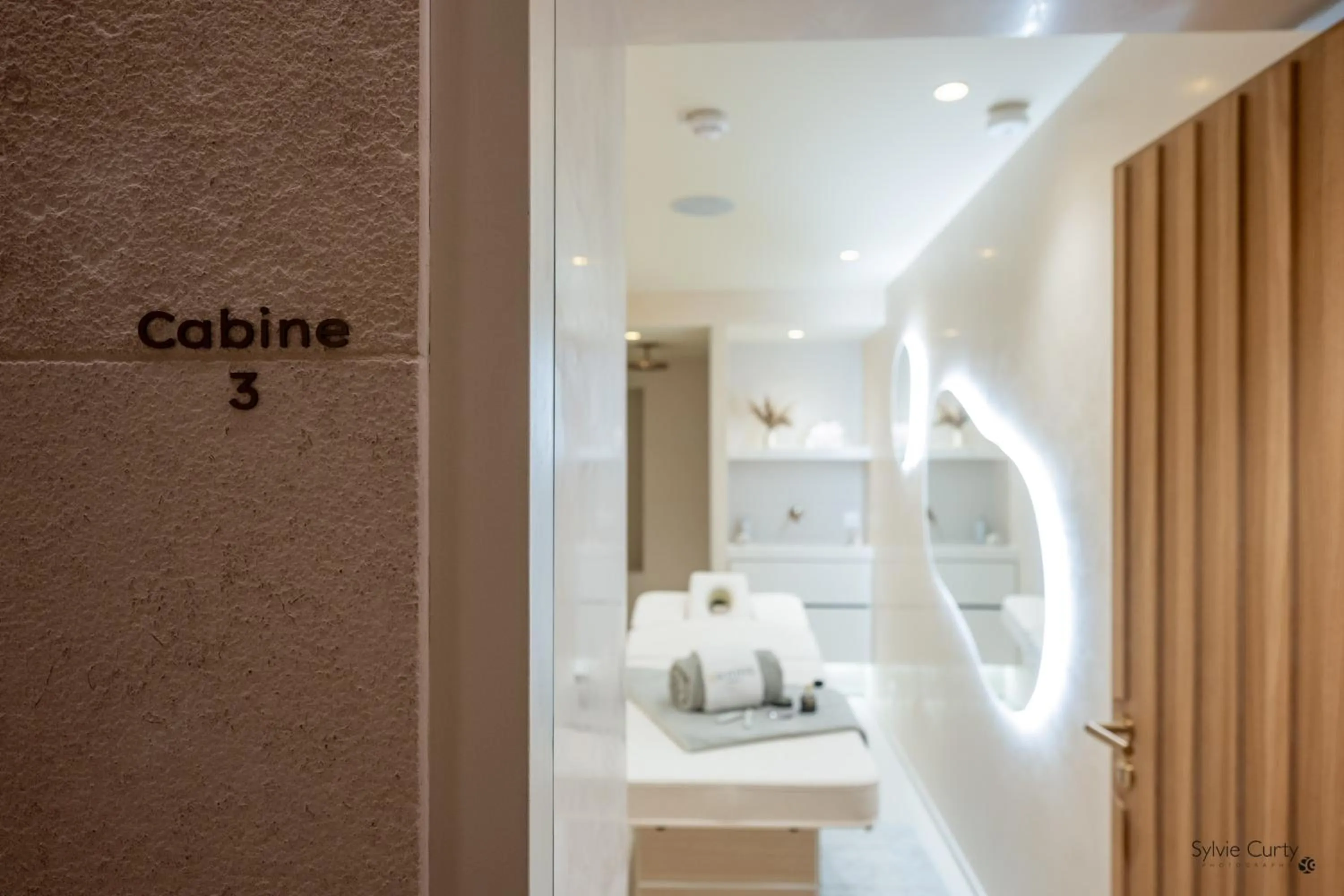 Spa and wellness centre/facilities in Hôtel La Monnaie Arty & Spa