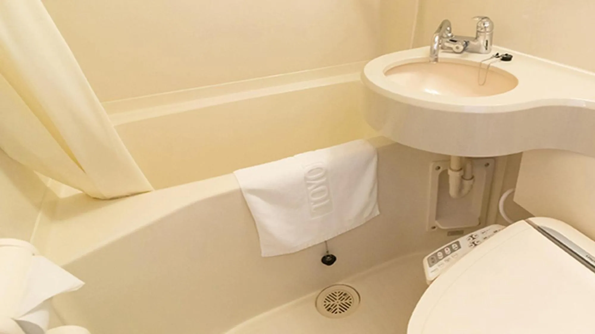 Bathroom in Toyoko Inn Kumagaya eki Kita guchi