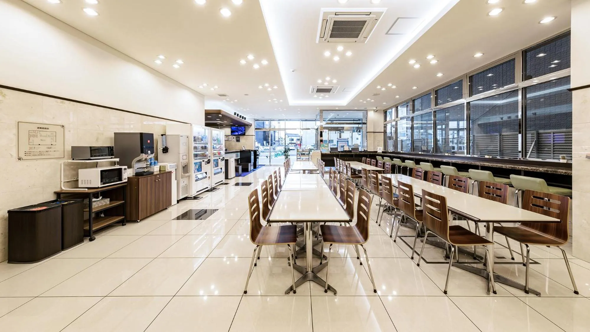 Lobby or reception in Toyoko Inn Meitetsu Chiryu Ekimae