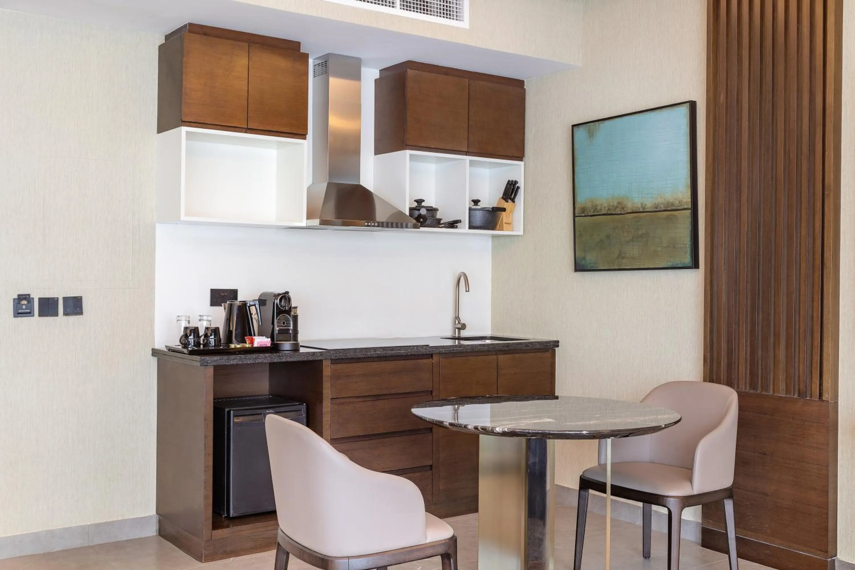Kitchen or kitchenette in Ramee Dream Hotel Downtown