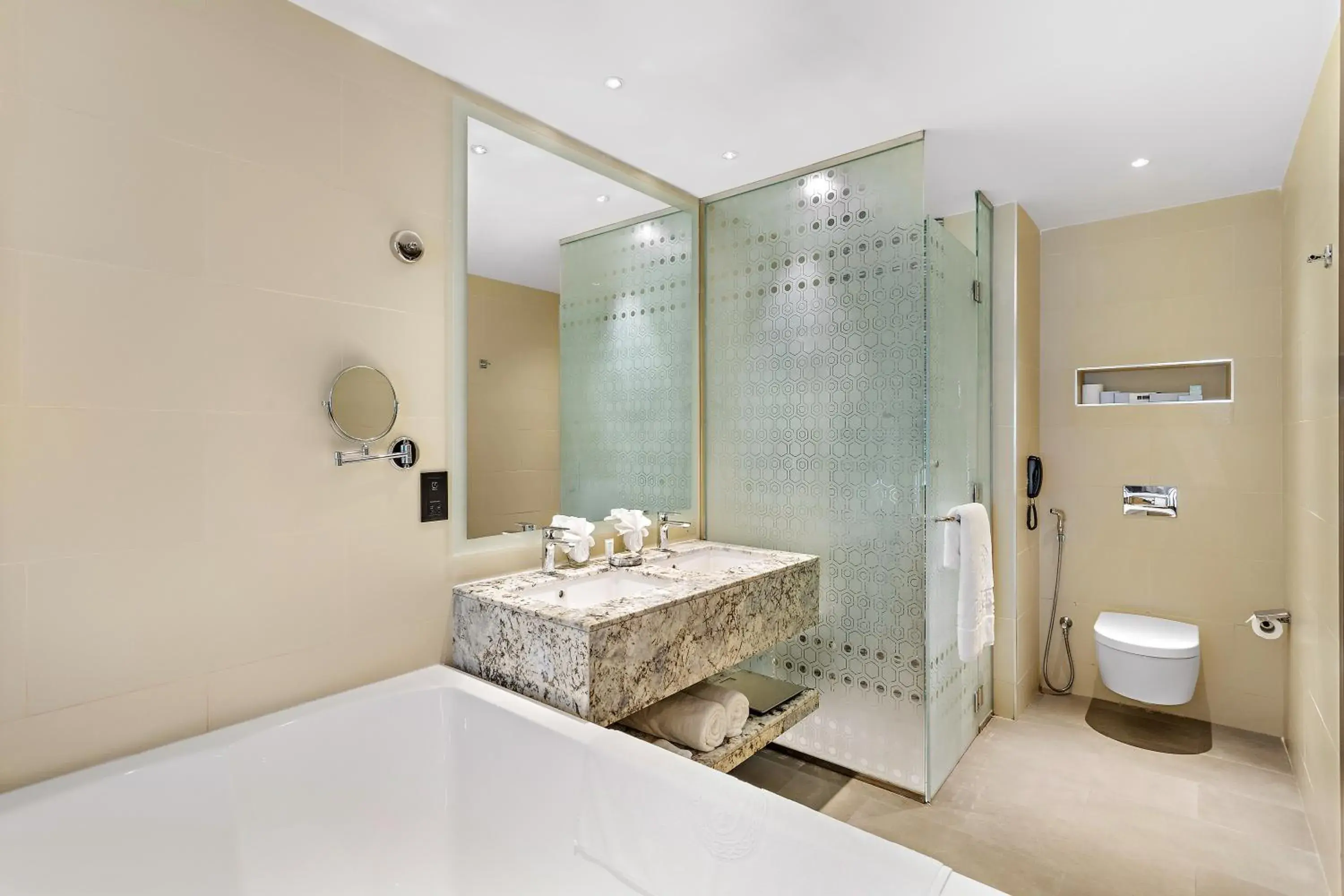 Suite with Balcony in Ramee Dream Hotel Downtown Suite with Balcony in Ramee Dream Hotel Downtown