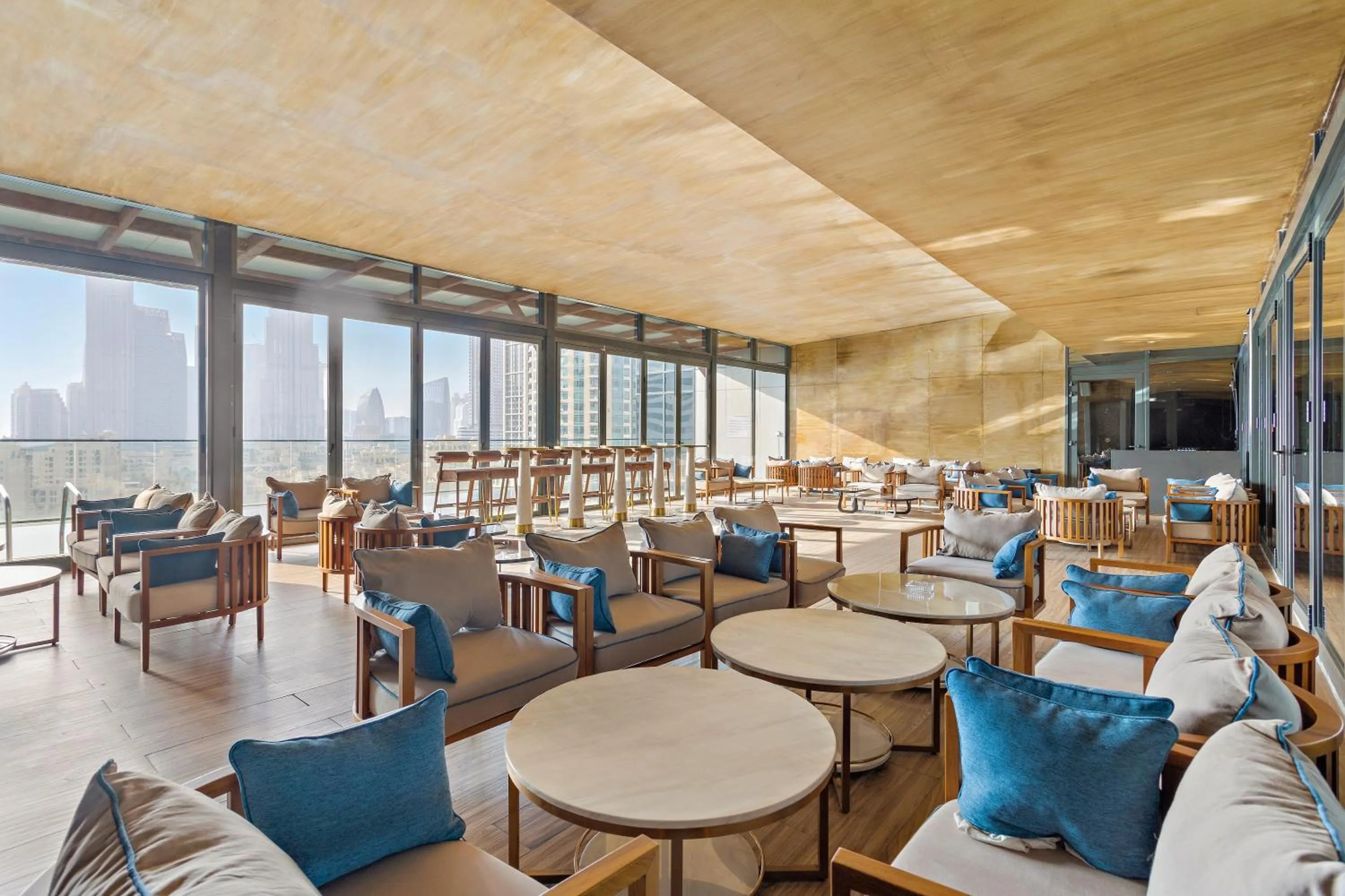 Living room in Ramee Dream Hotel Downtown