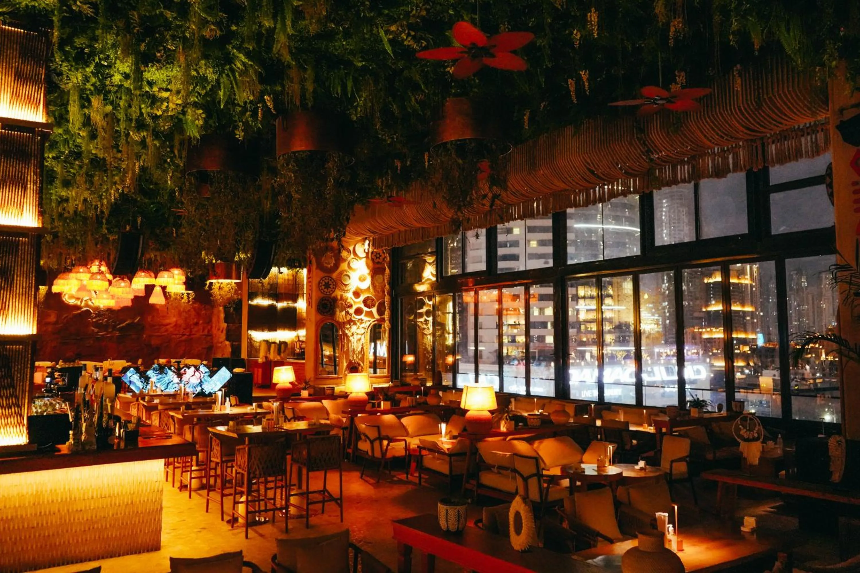 Nightclub / DJ in Ramee Dream Hotel Downtown