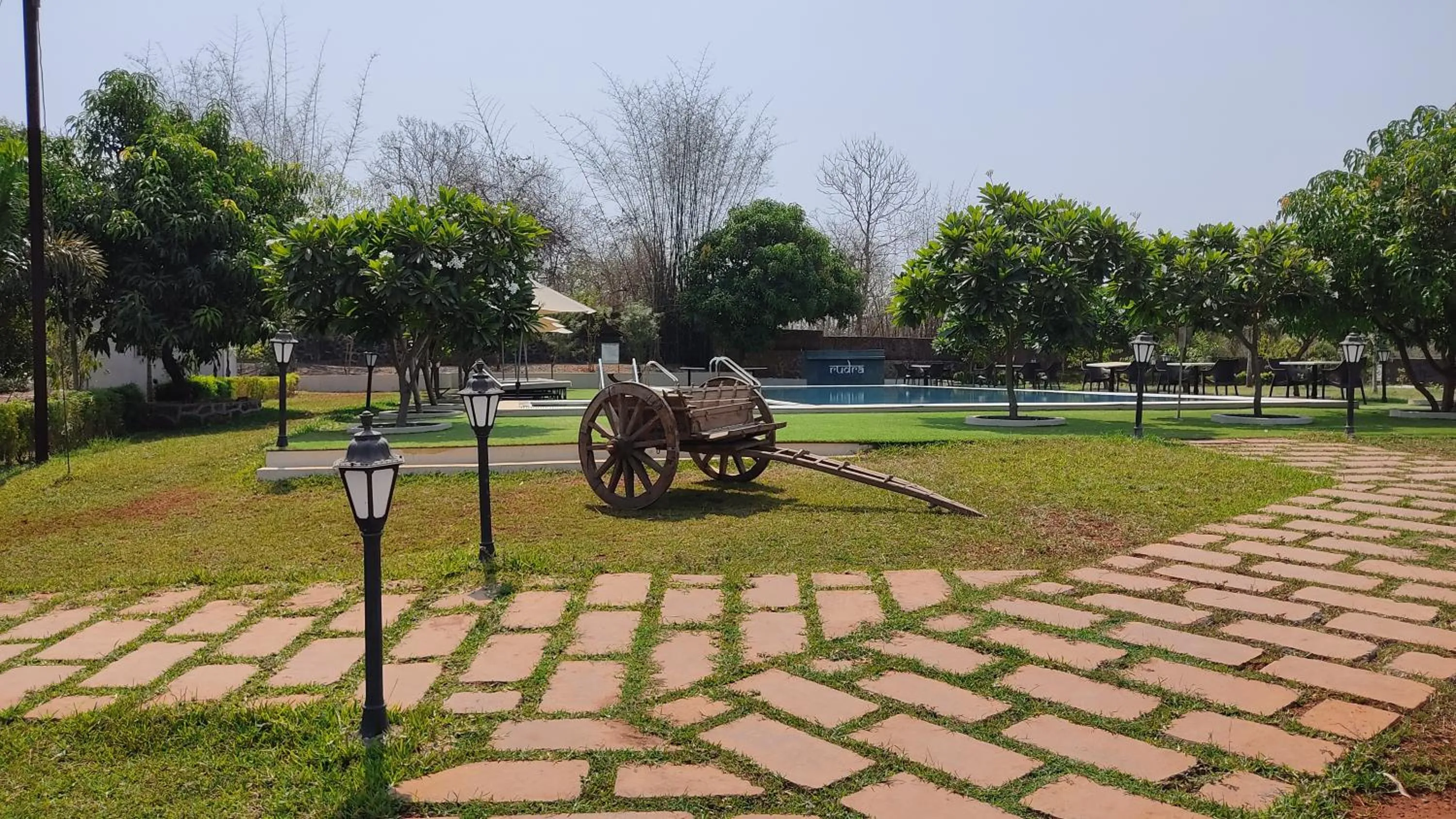 Garden in juSTa Rudra Resort & Spa