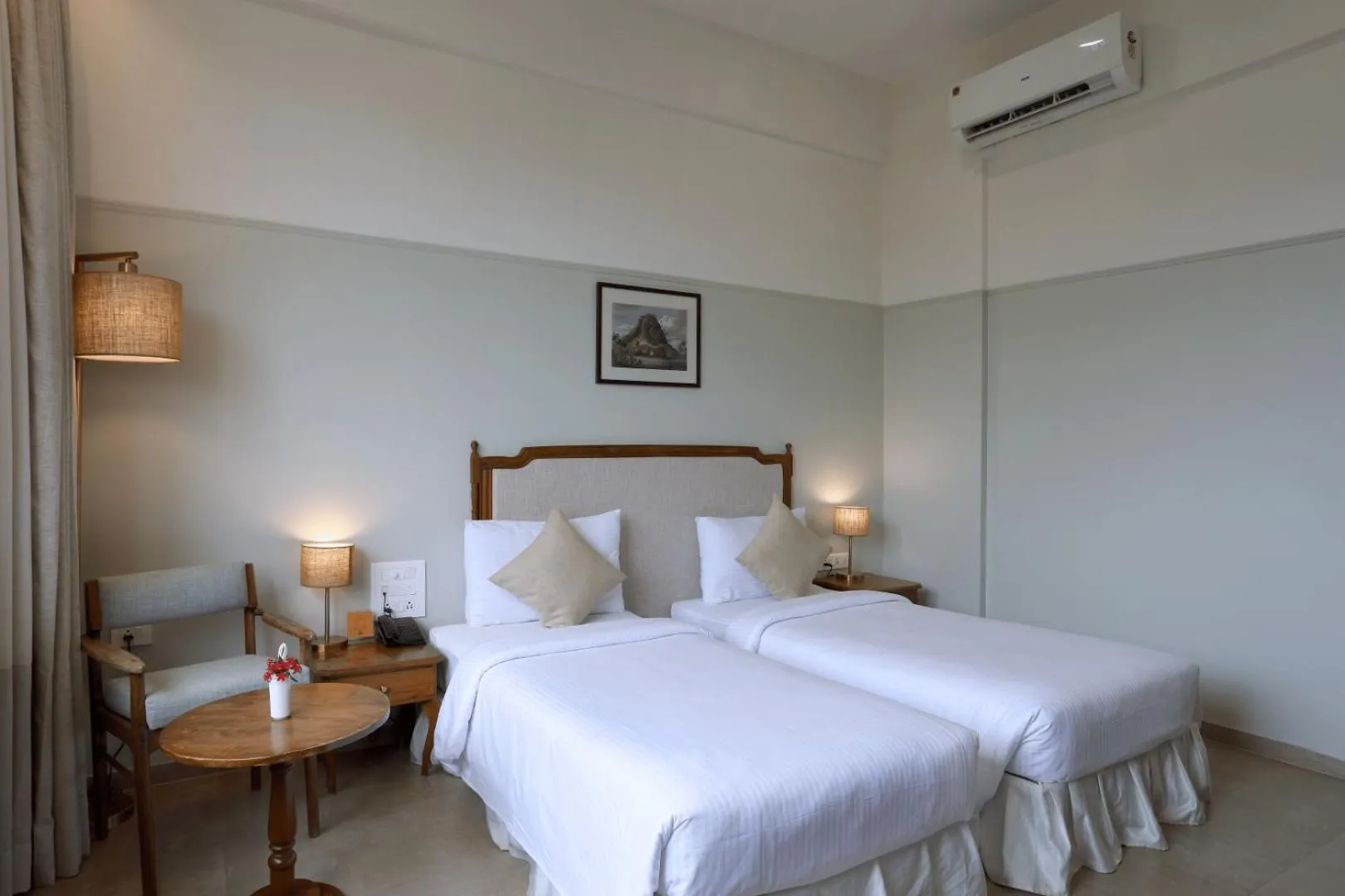 Bed in juSTa Rudra Resort & Spa