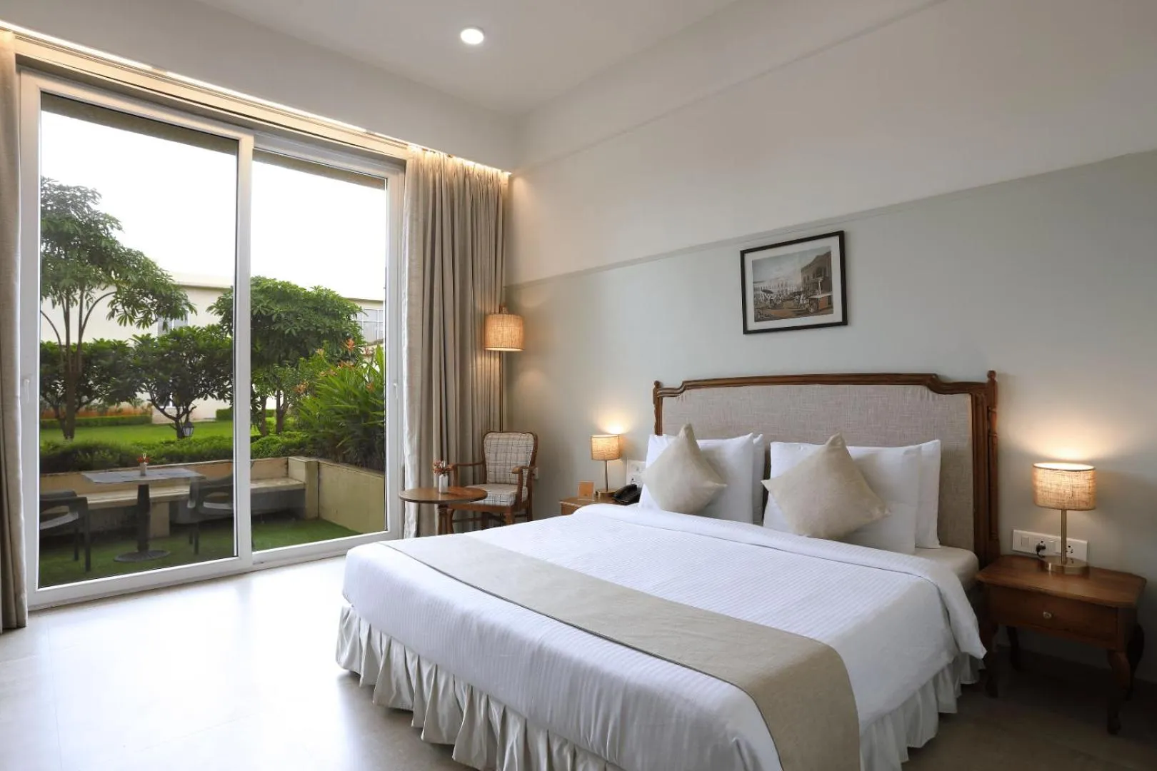 Bed in juSTa Rudra Resort & Spa