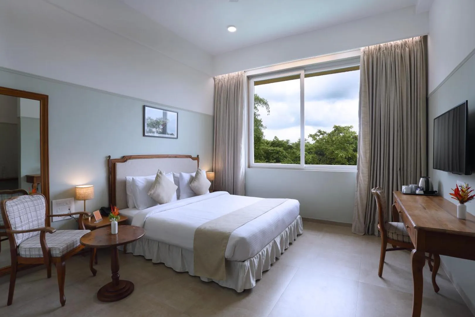 Bed in juSTa Rudra Resort & Spa