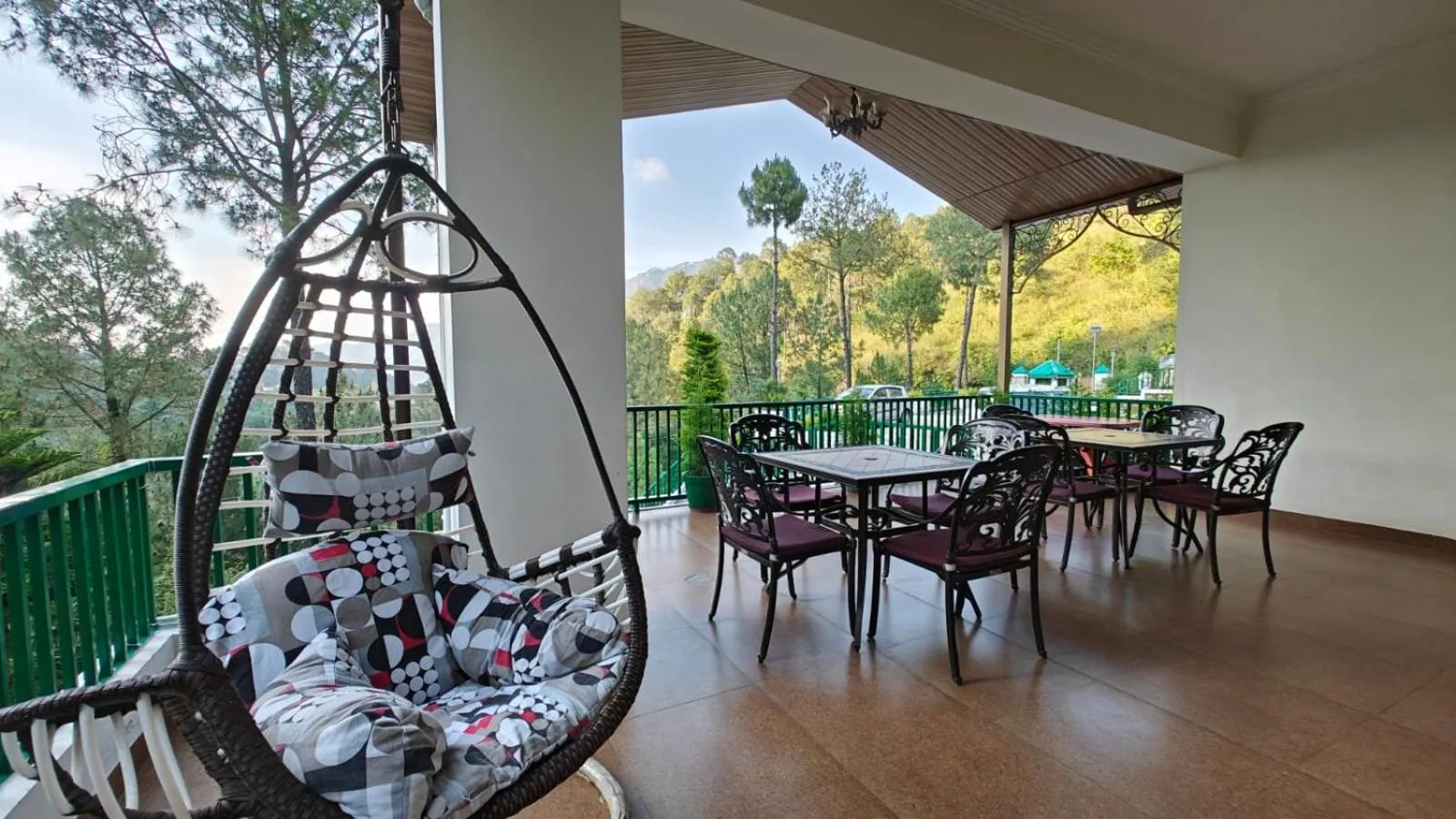 Pineland Resorts & Chalets Kasauli