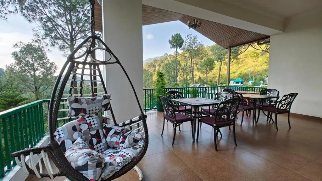 Pineland Resorts & Chalets Kasauli