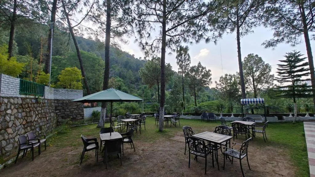 Pineland Resorts & Chalets Kasauli