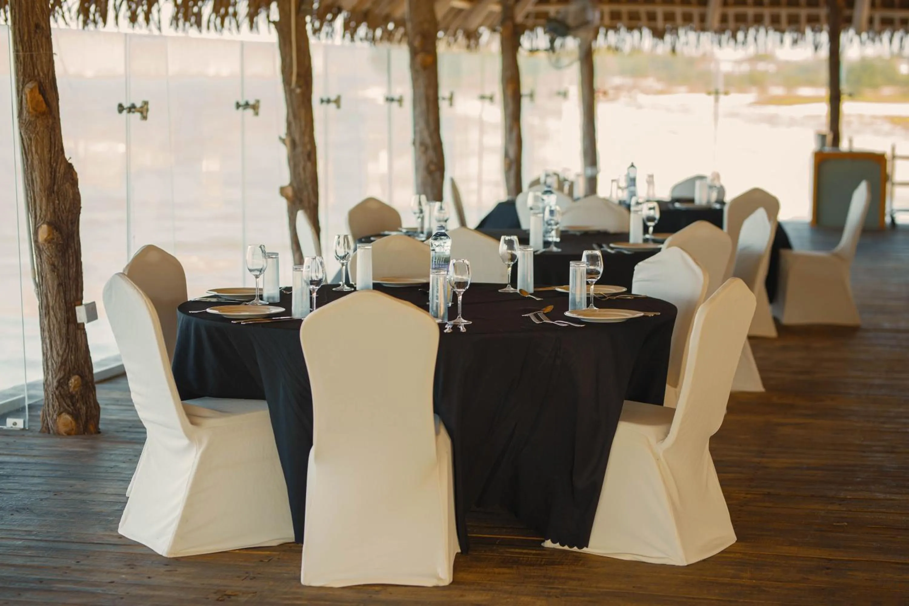 Banquet/Function facilities in Giraffe Beach Hotel