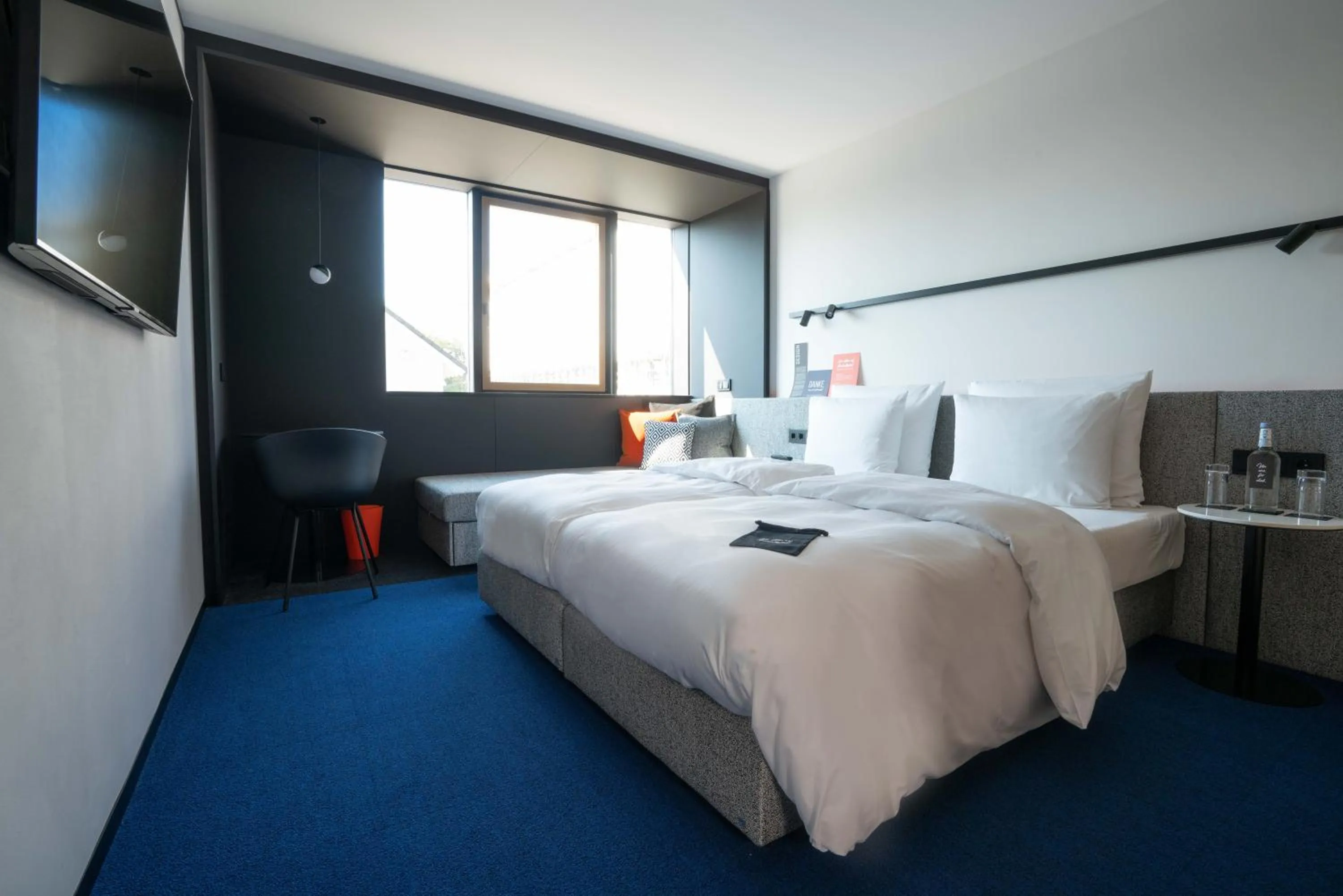 Photo of the whole room, Bed in GREFIS Hotel München-Gräfelfing